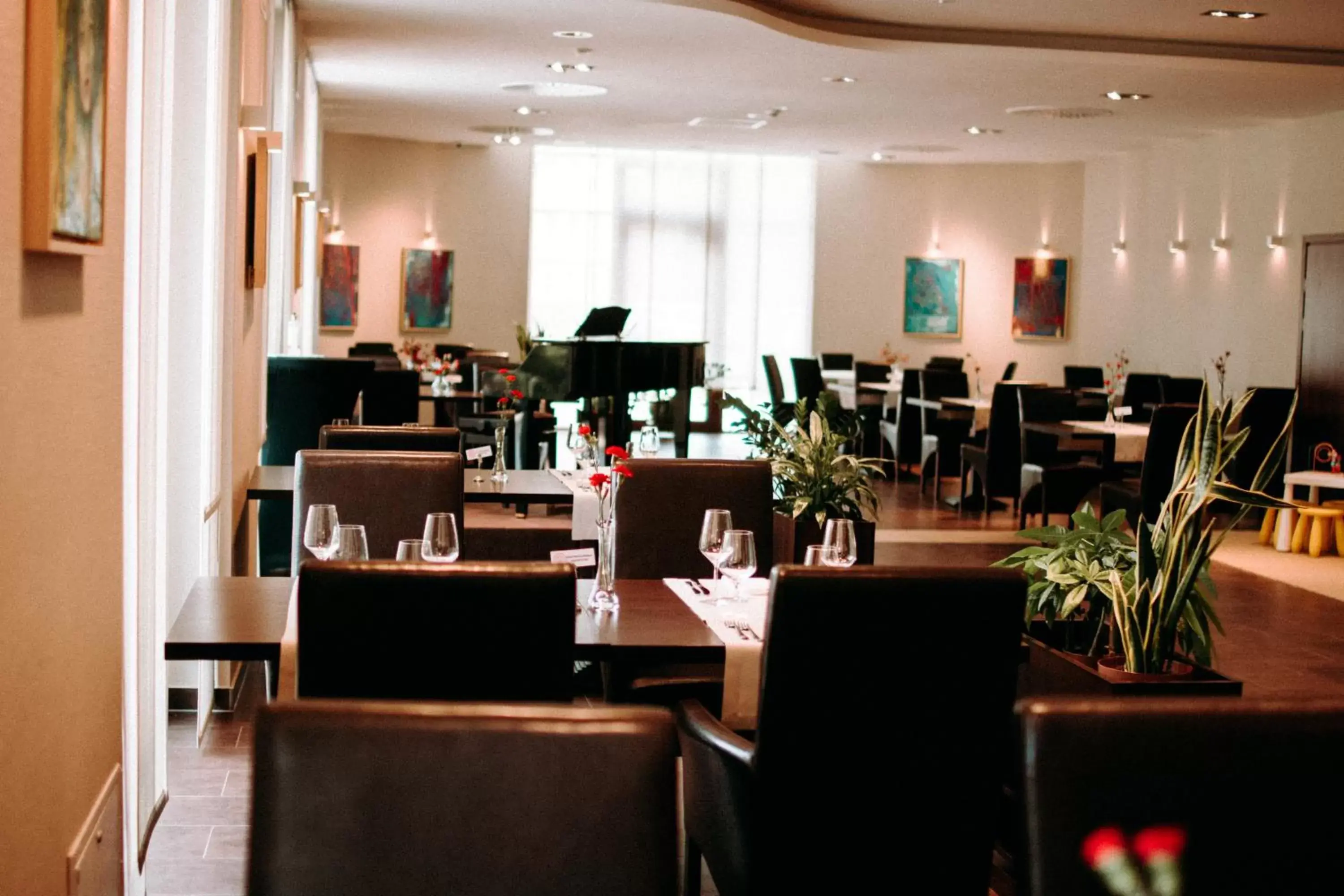 Restaurant/places to eat in Ruben Hotel Zielona Góra Restaurant/places to eat in Ruben Hotel Zielona Góra