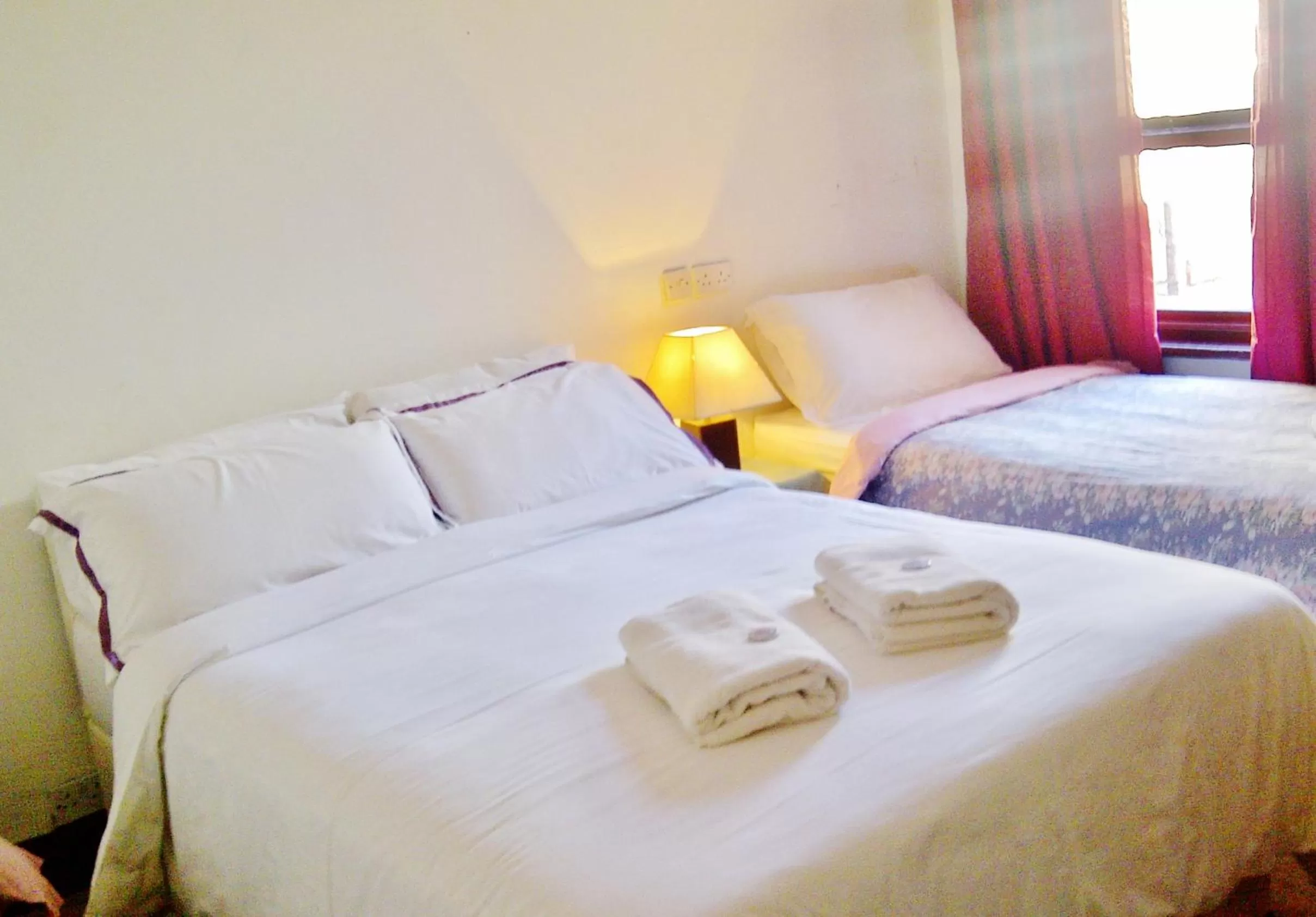 Bed in Lyndhurst Hotel