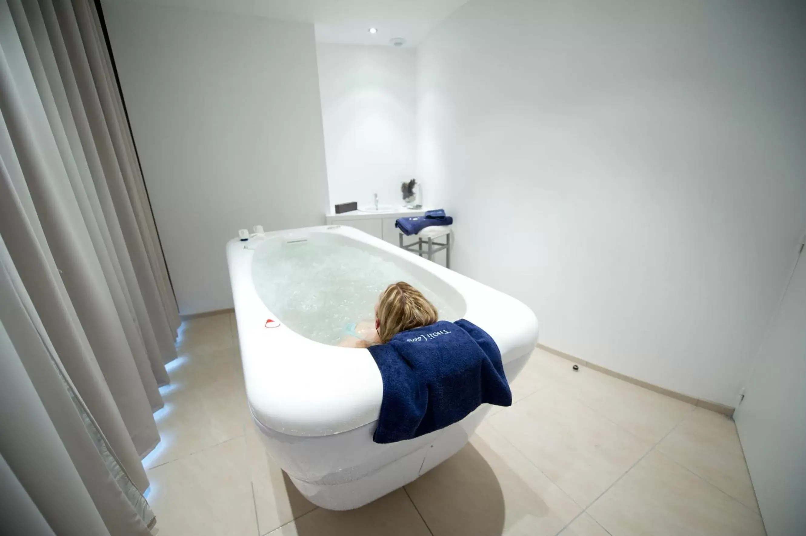 Spa and wellness centre/facilities, Bathroom in Relais & Châteaux Le Brittany & Spa