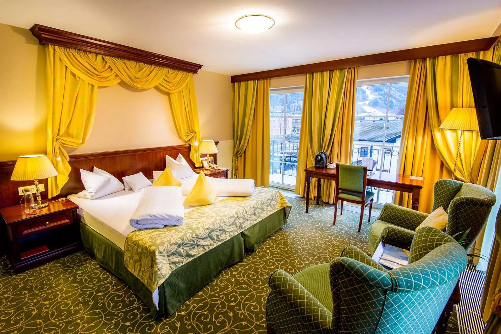 Superior Suite with Mountain View in Grandhotel Lienz Business-Wellness & Gourmet