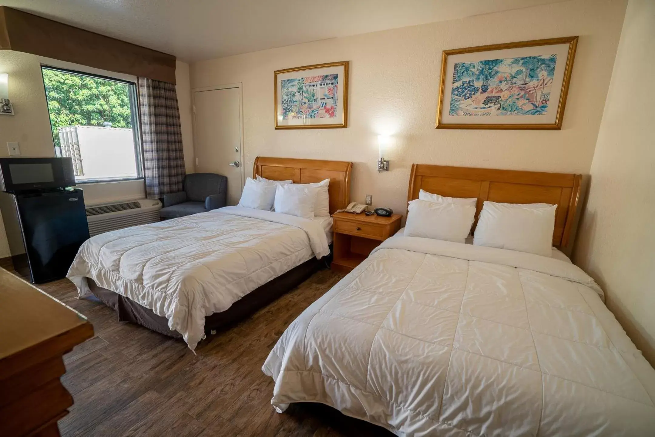 Bedroom, Bed in Travelodge by Wyndham Florida City/Homestead/Everglades
