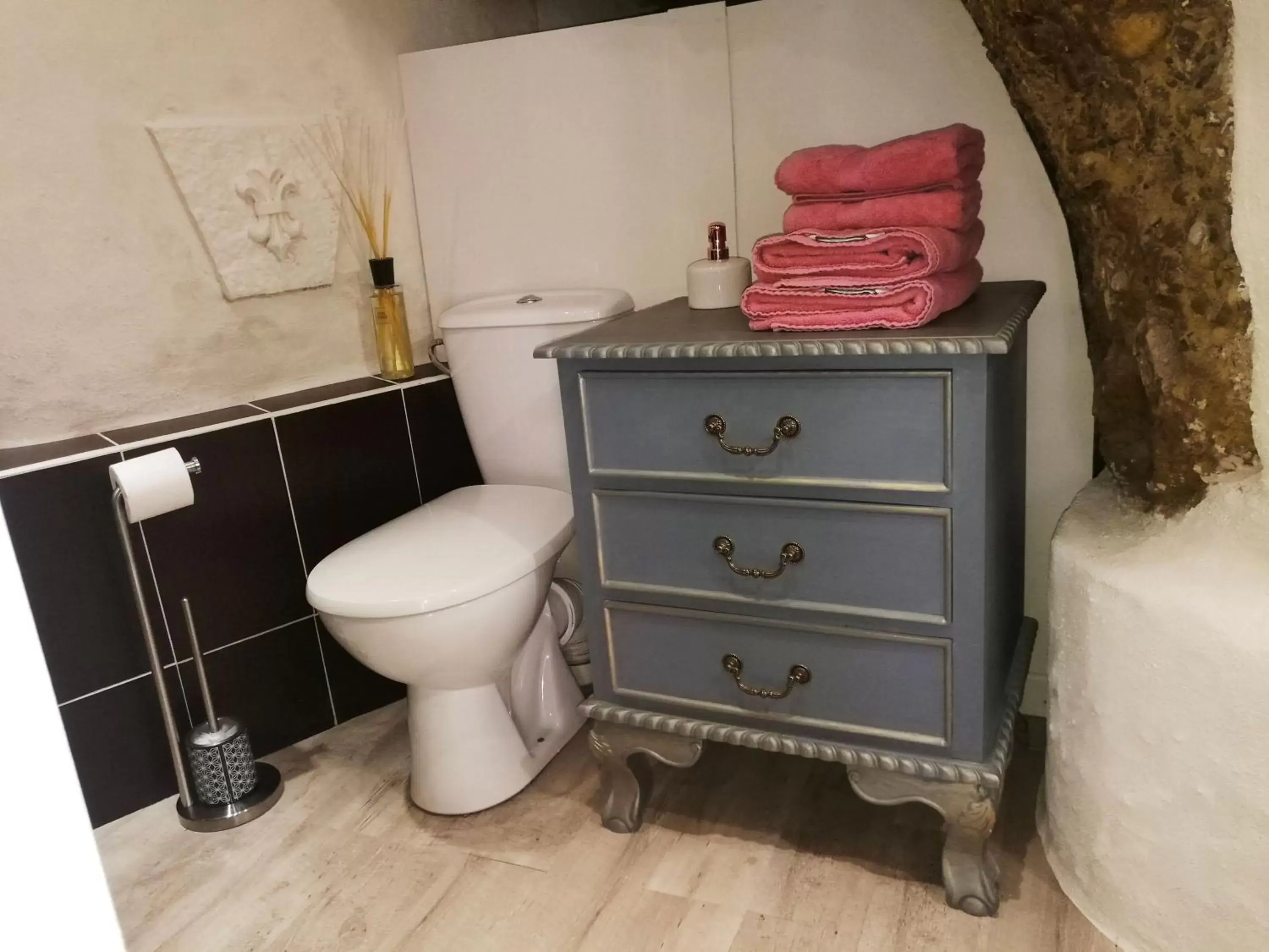 Bathroom in La Bombonière & Spa