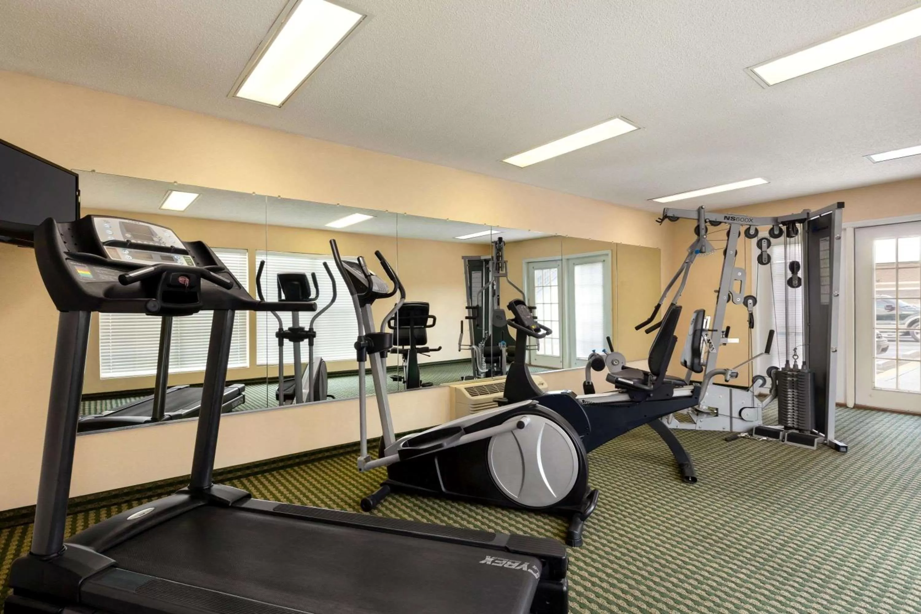 Fitness centre/facilities in Baymont by Wyndham Warner Robins