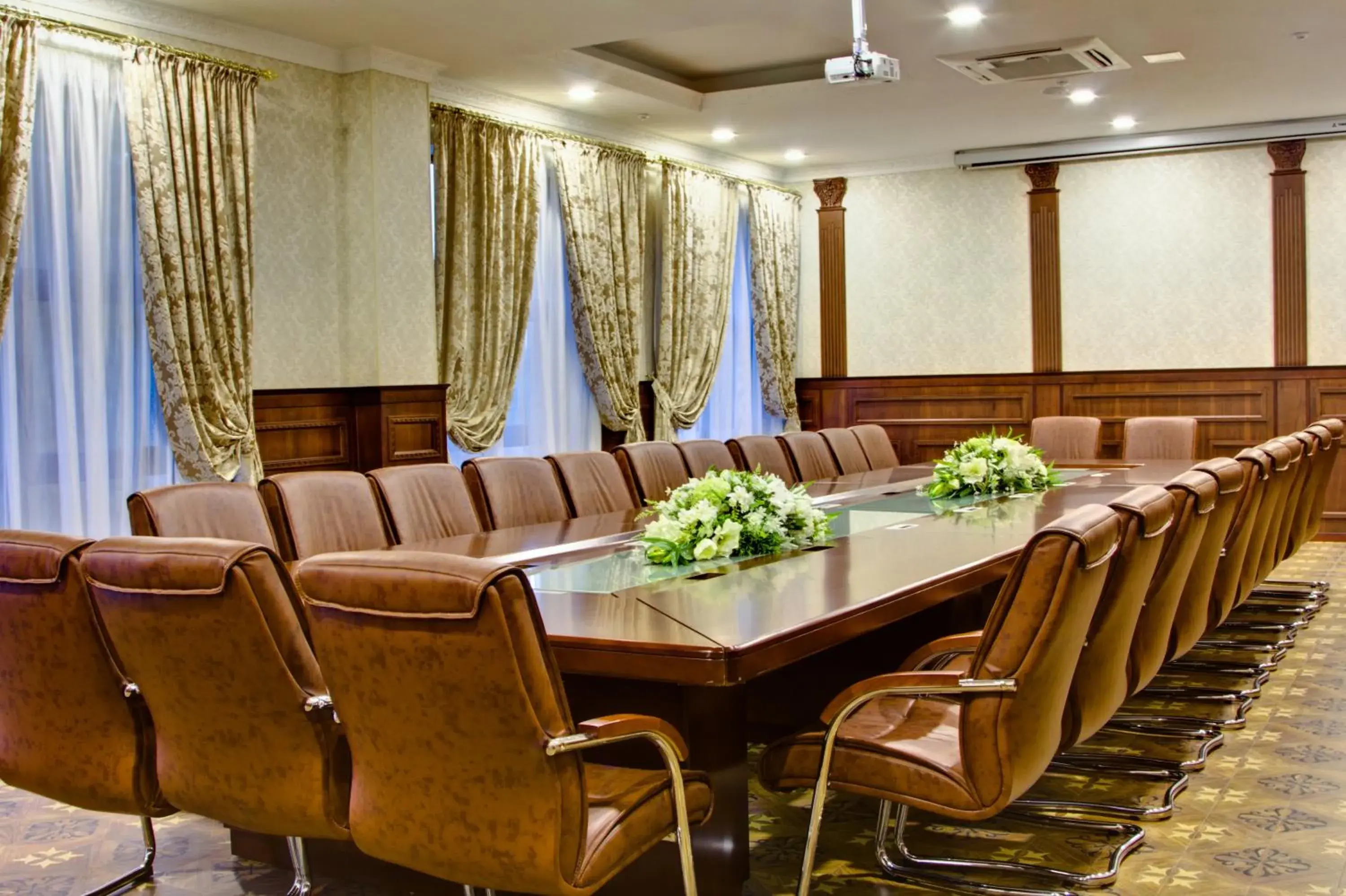 Business facilities in Plaza Hotel Bishkek