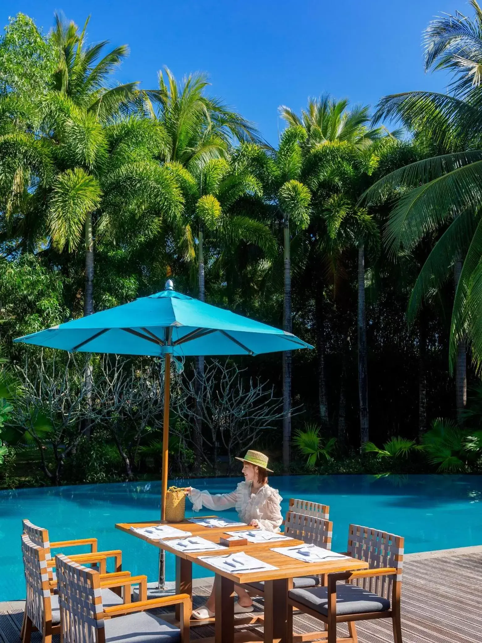 Buffet breakfast, Swimming Pool in The Westin Sanya Haitang Bay Resort