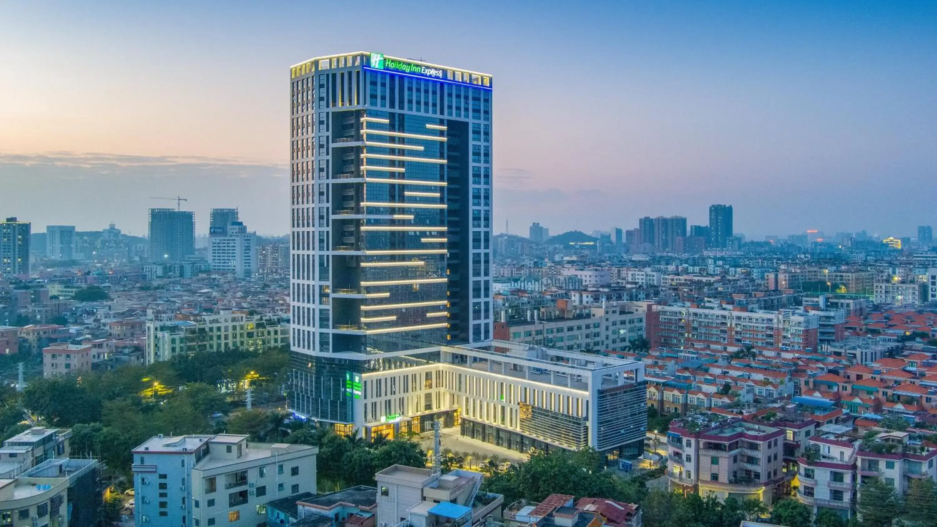 Property building in Holiday Inn Express Shunde Daliang, an IHG Hotel