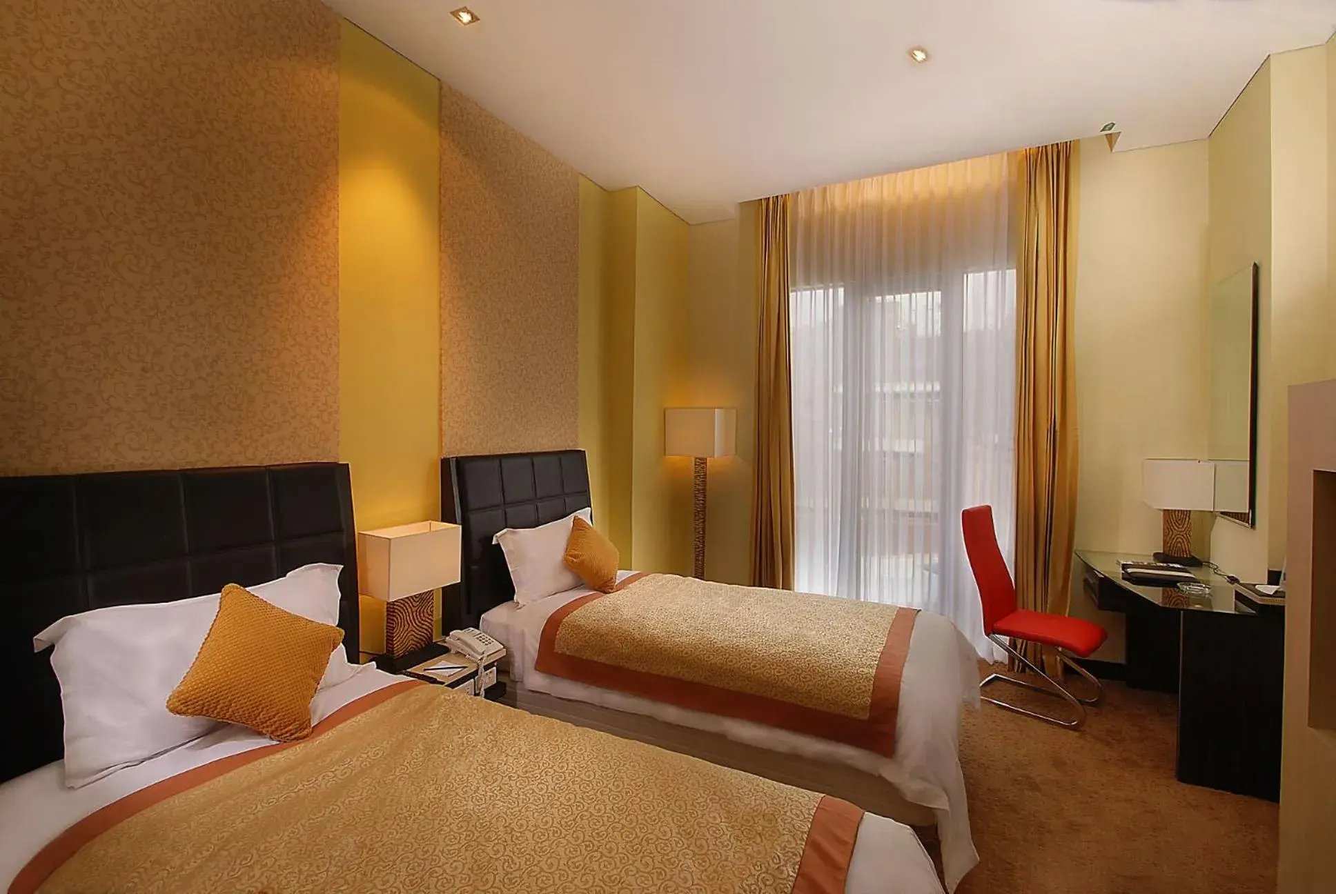 Bedroom, Bed in Golden Flower Hotel