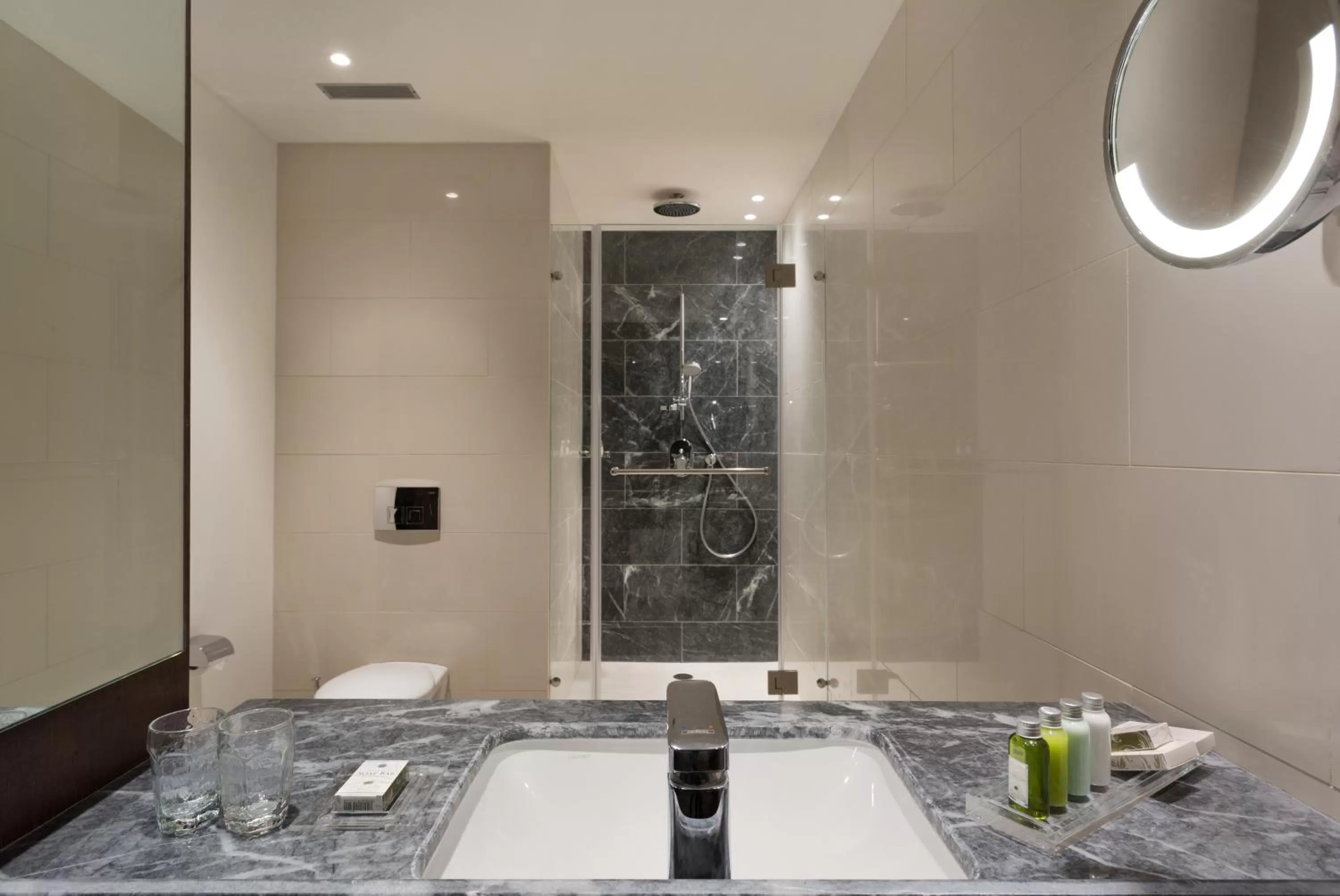 Bathroom in Sea Tower by Isrotel Design