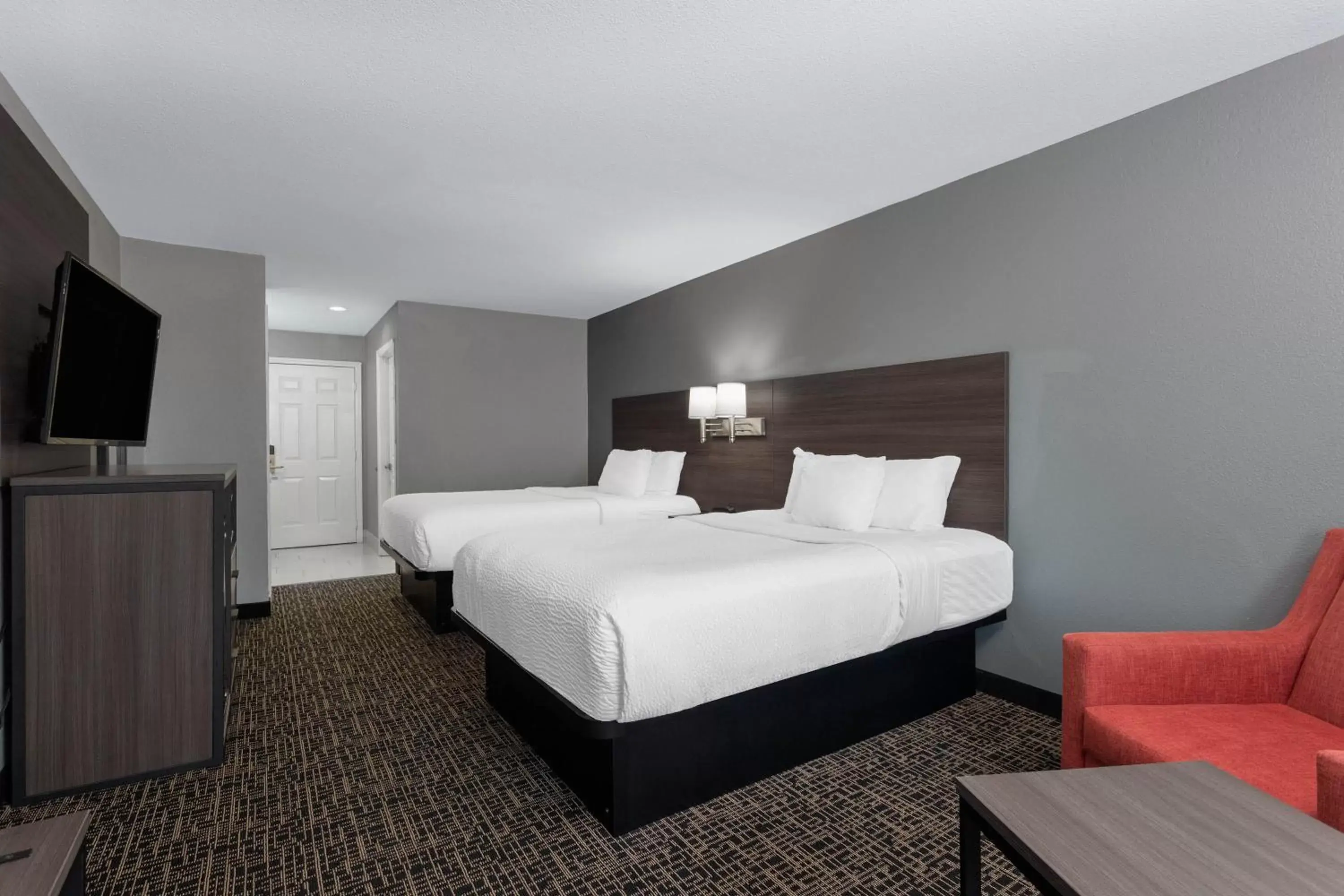 Bed in Ramada by Wyndham Sellersburg/Louisville North