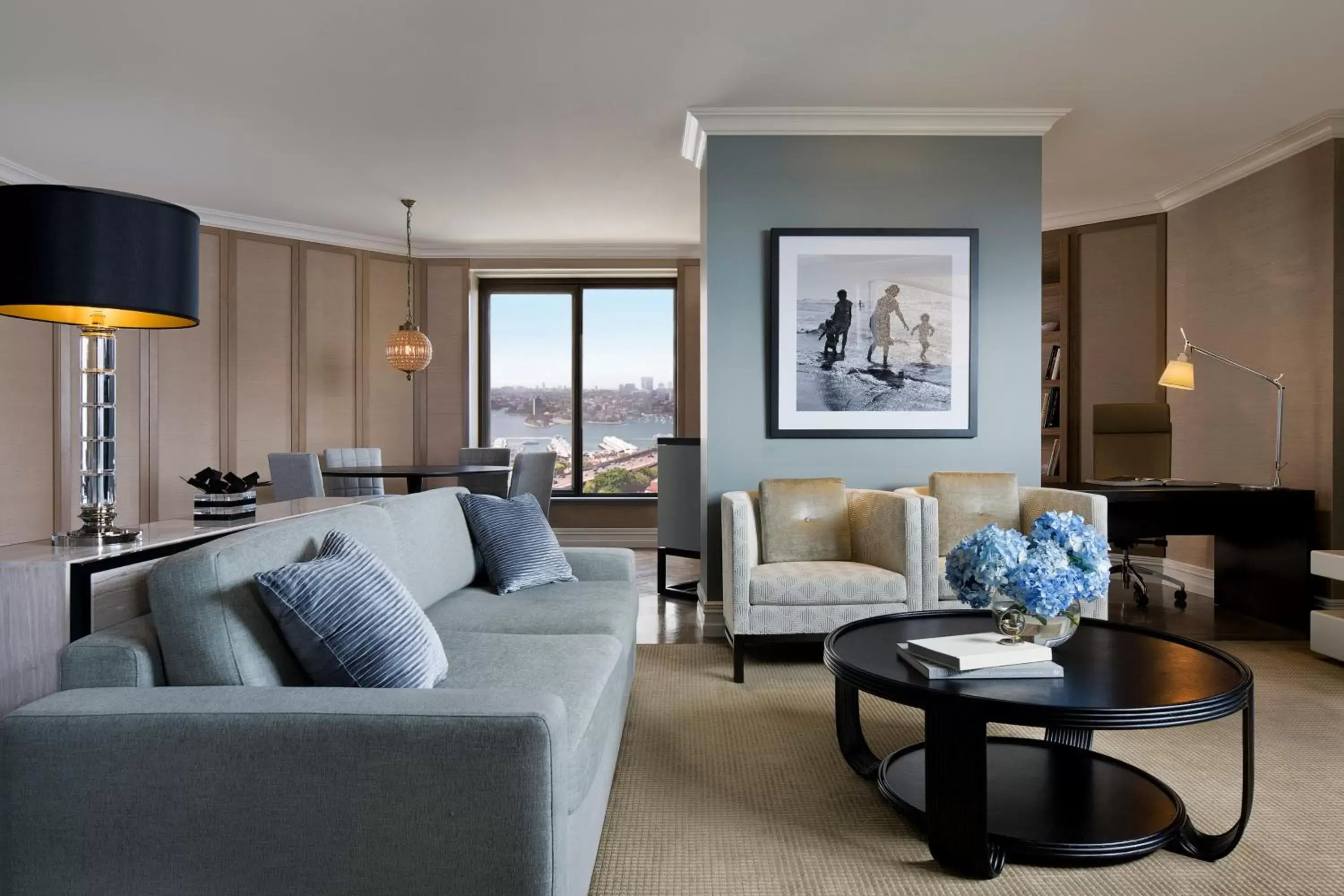 Living room, Seating Area in Four Seasons Hotel Sydney