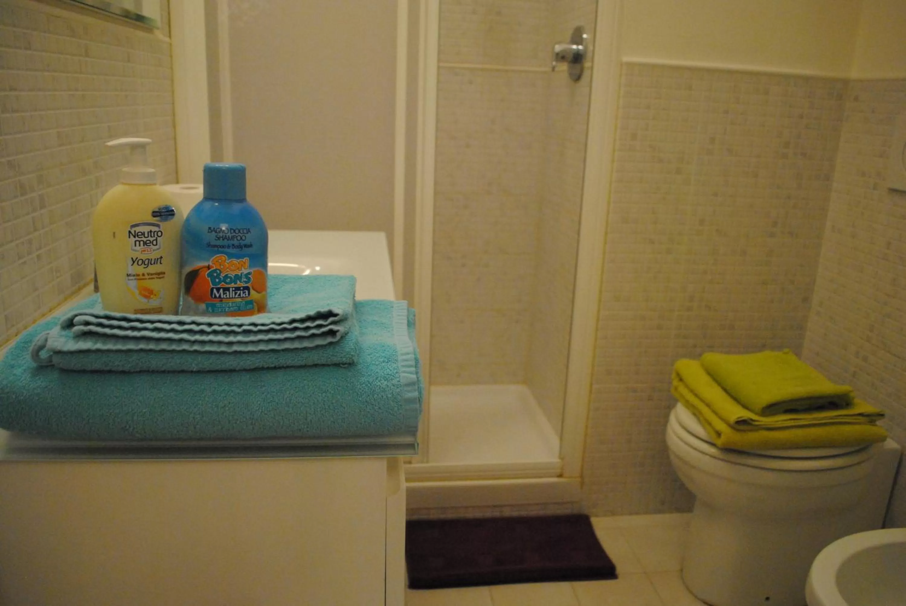 Bathroom in Lombardo