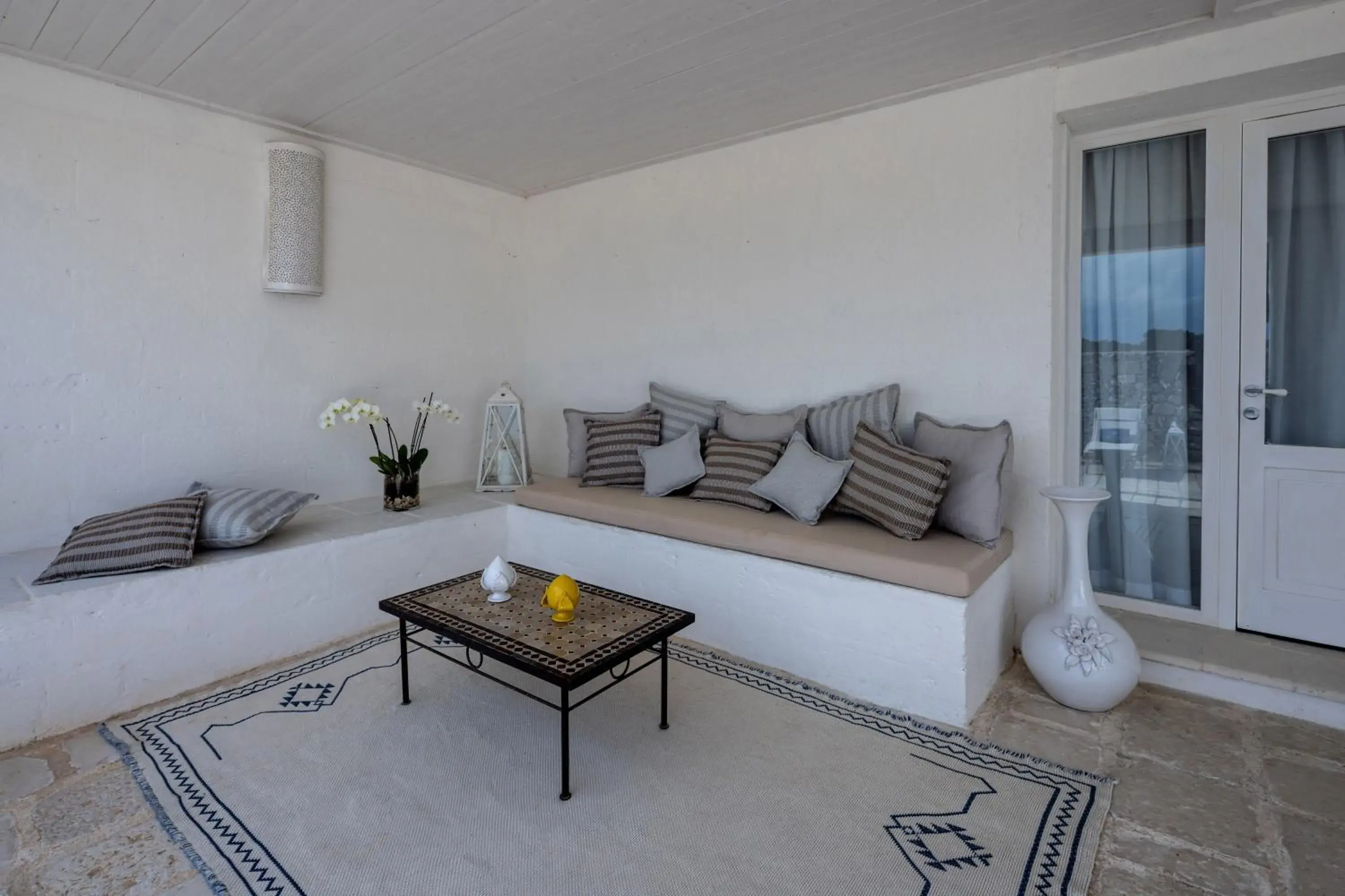 Balcony/Terrace, Seating Area in Baglioni Masseria Muzza