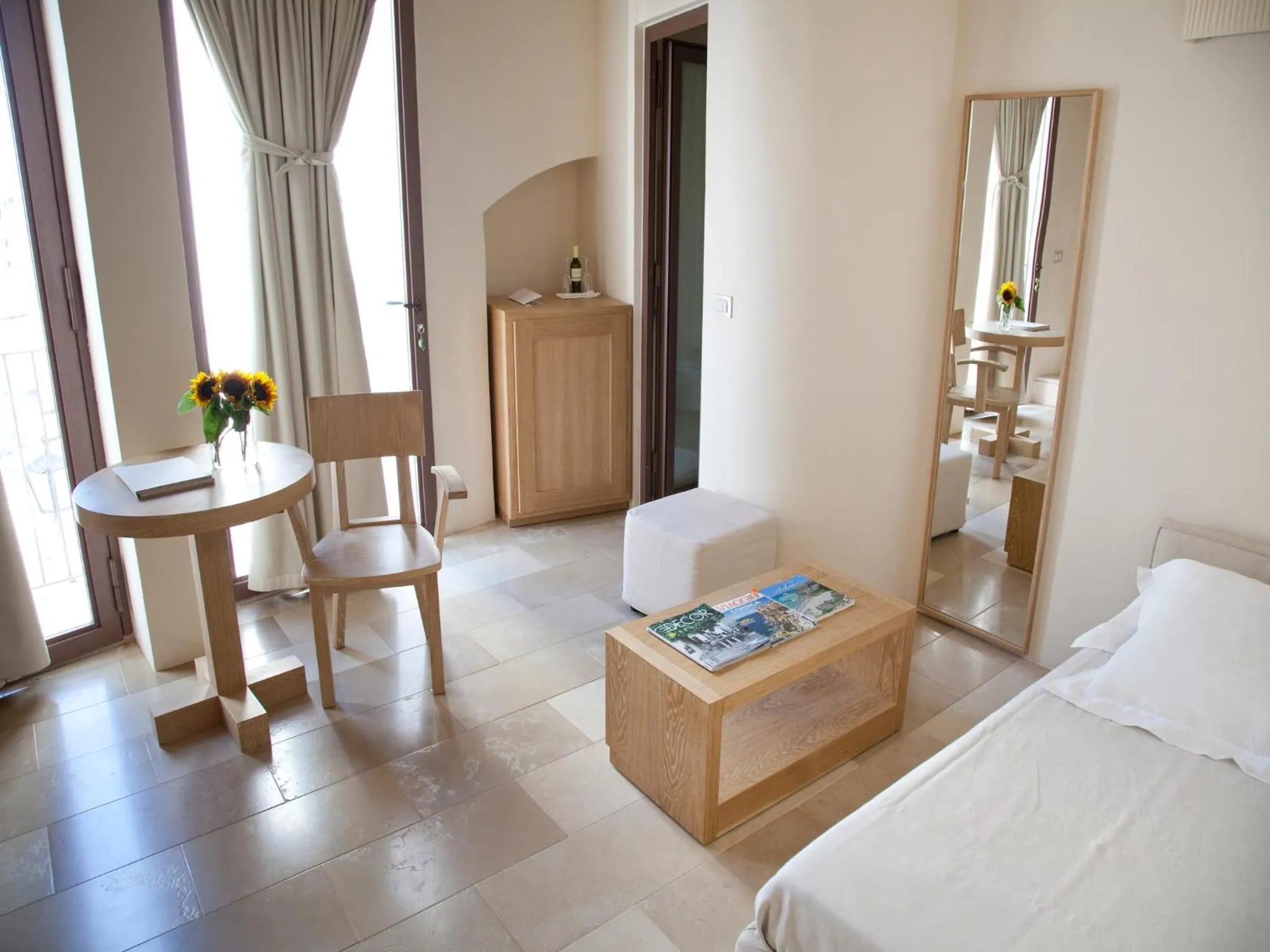 Photo of the whole room, Bed in La Sommità Relais & Chateaux