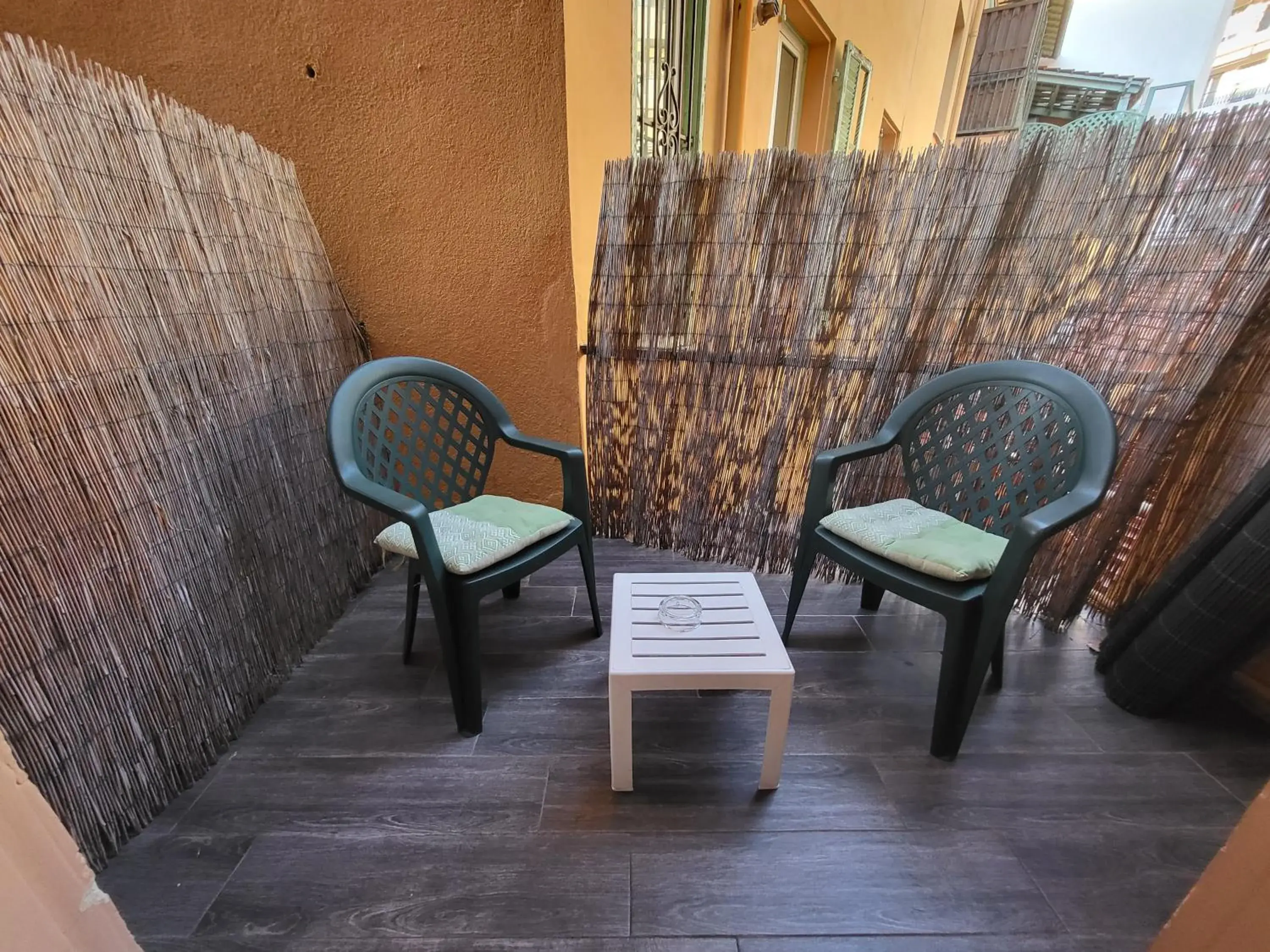 Patio, Seating Area in Hotel Parisien