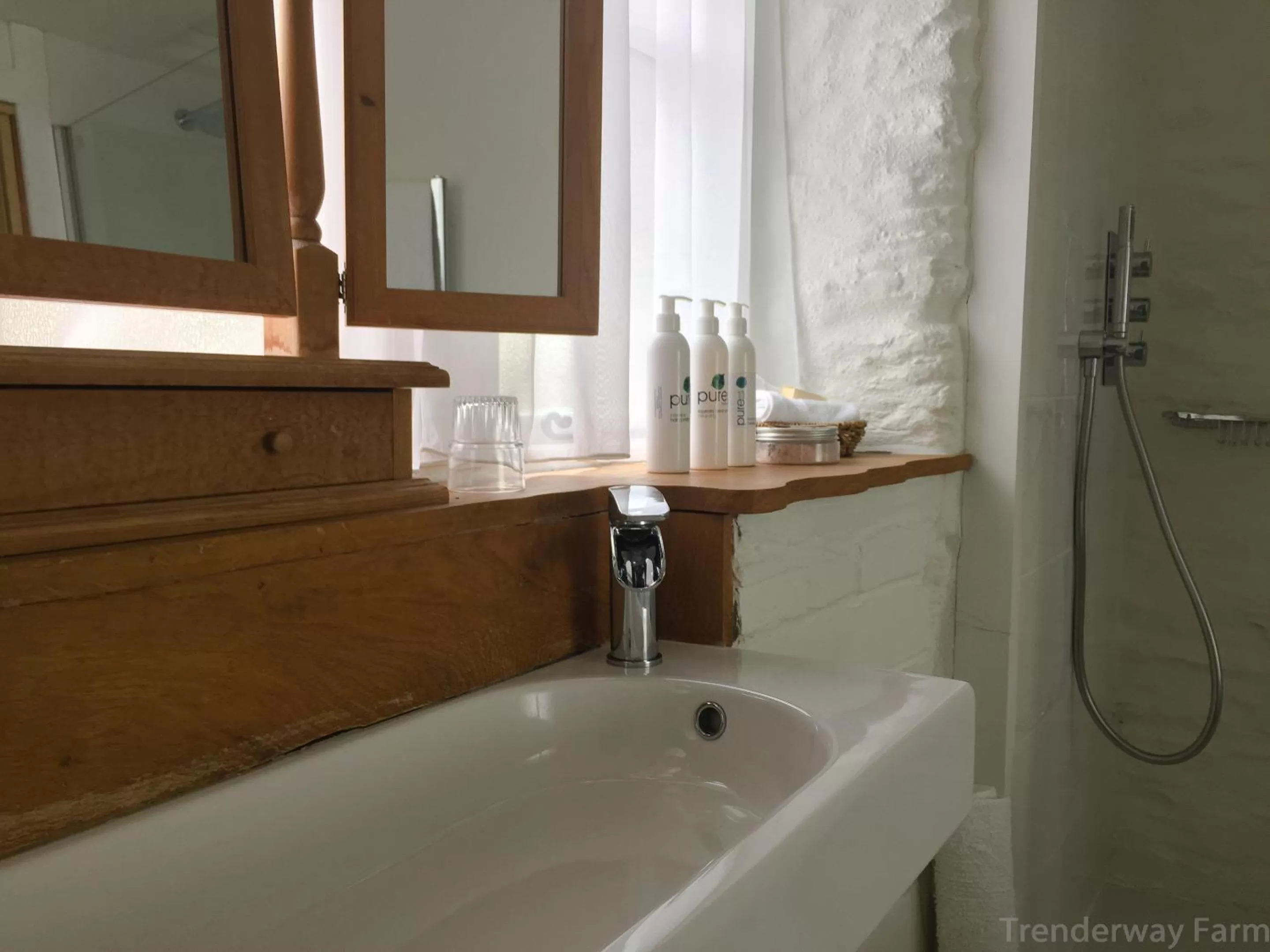 Bathroom in Trenderway Farm