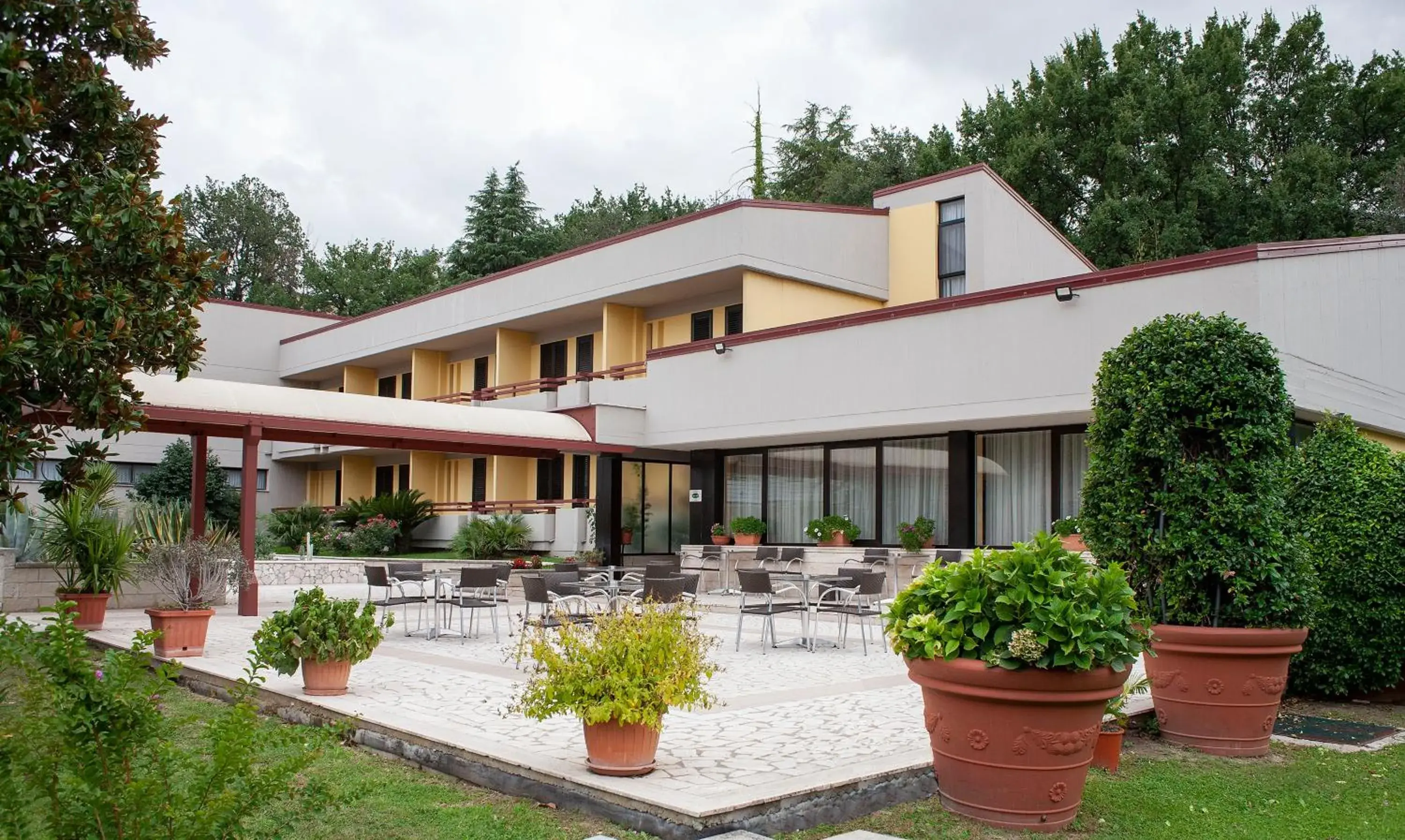 Patio, Property Building in Hotel Pennile