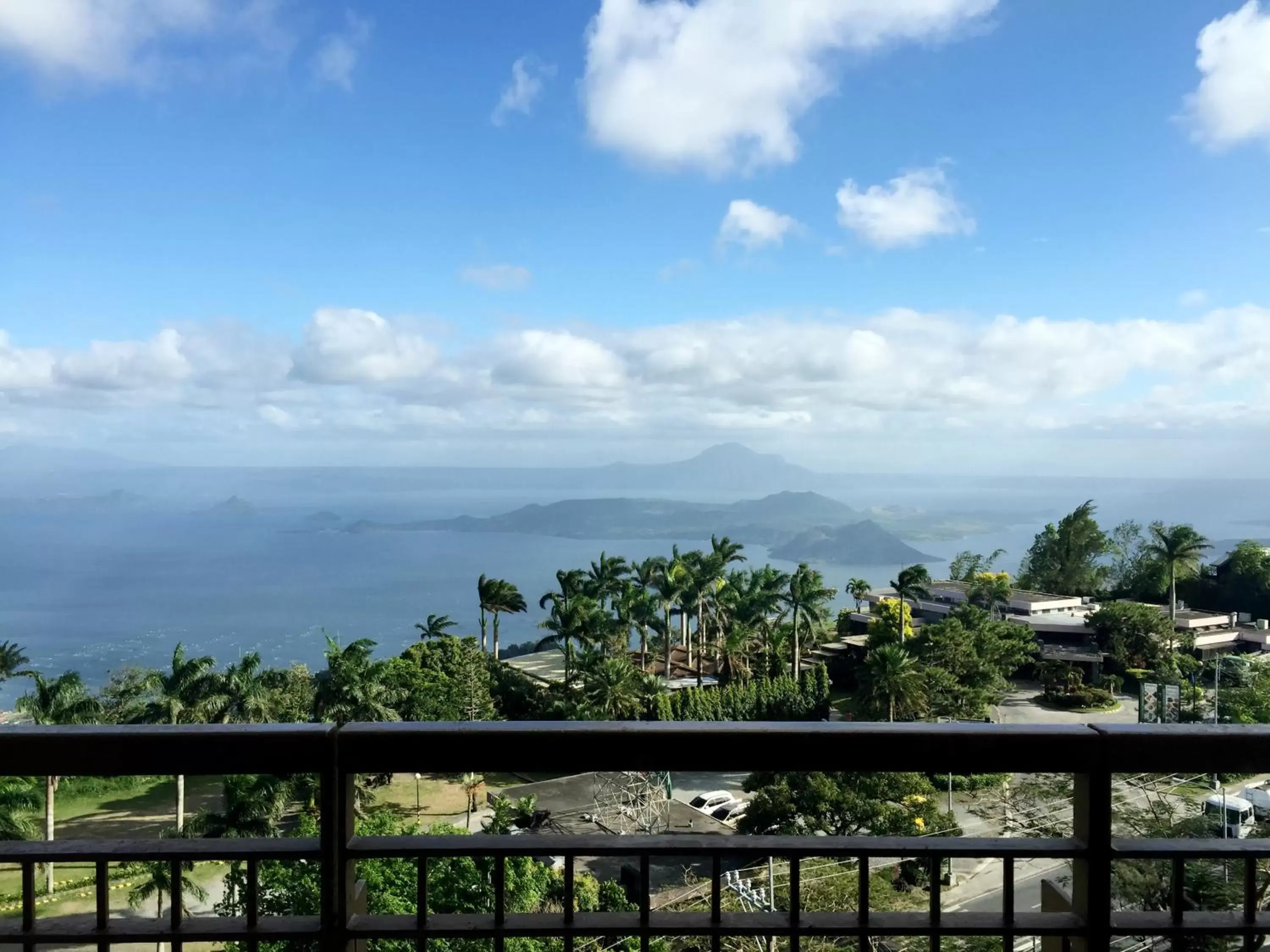 Lake view in Summit Ridge Tagaytay - Newly Renovated Lake view in Summit Ridge Tagaytay - Newly Renovated