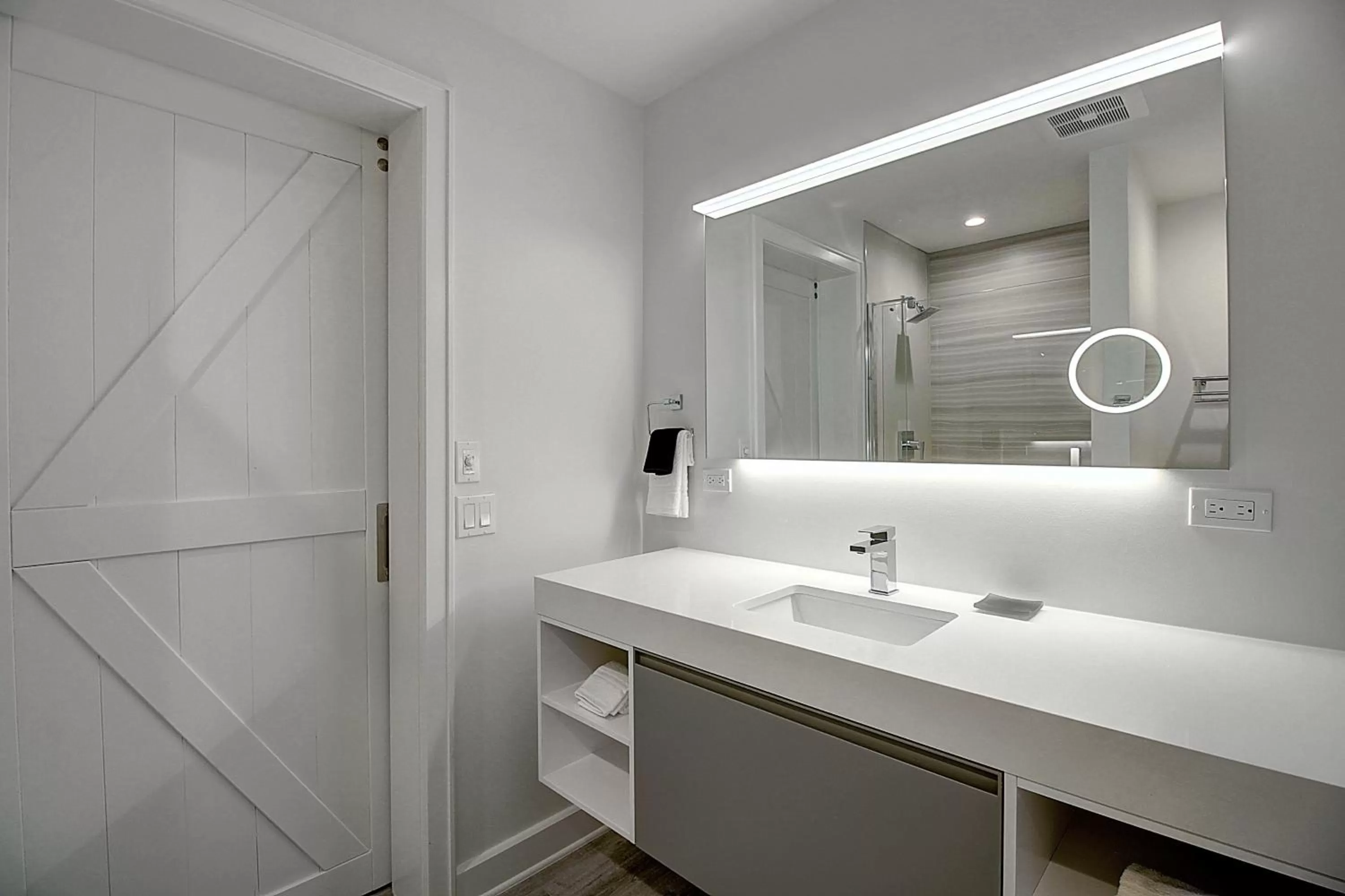 Bathroom in Lively Beach