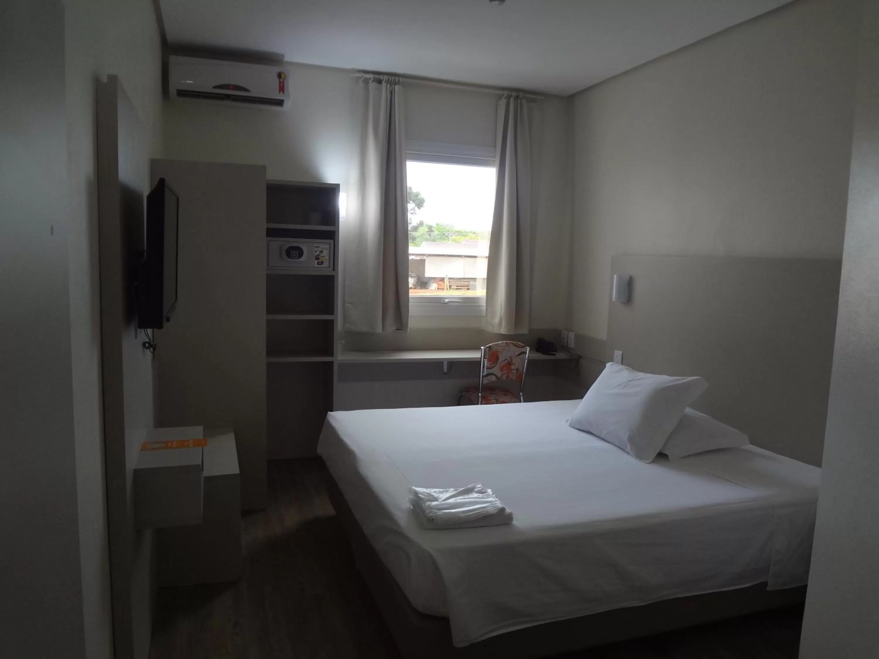 Bedroom, Bed in Hotel De Stefani