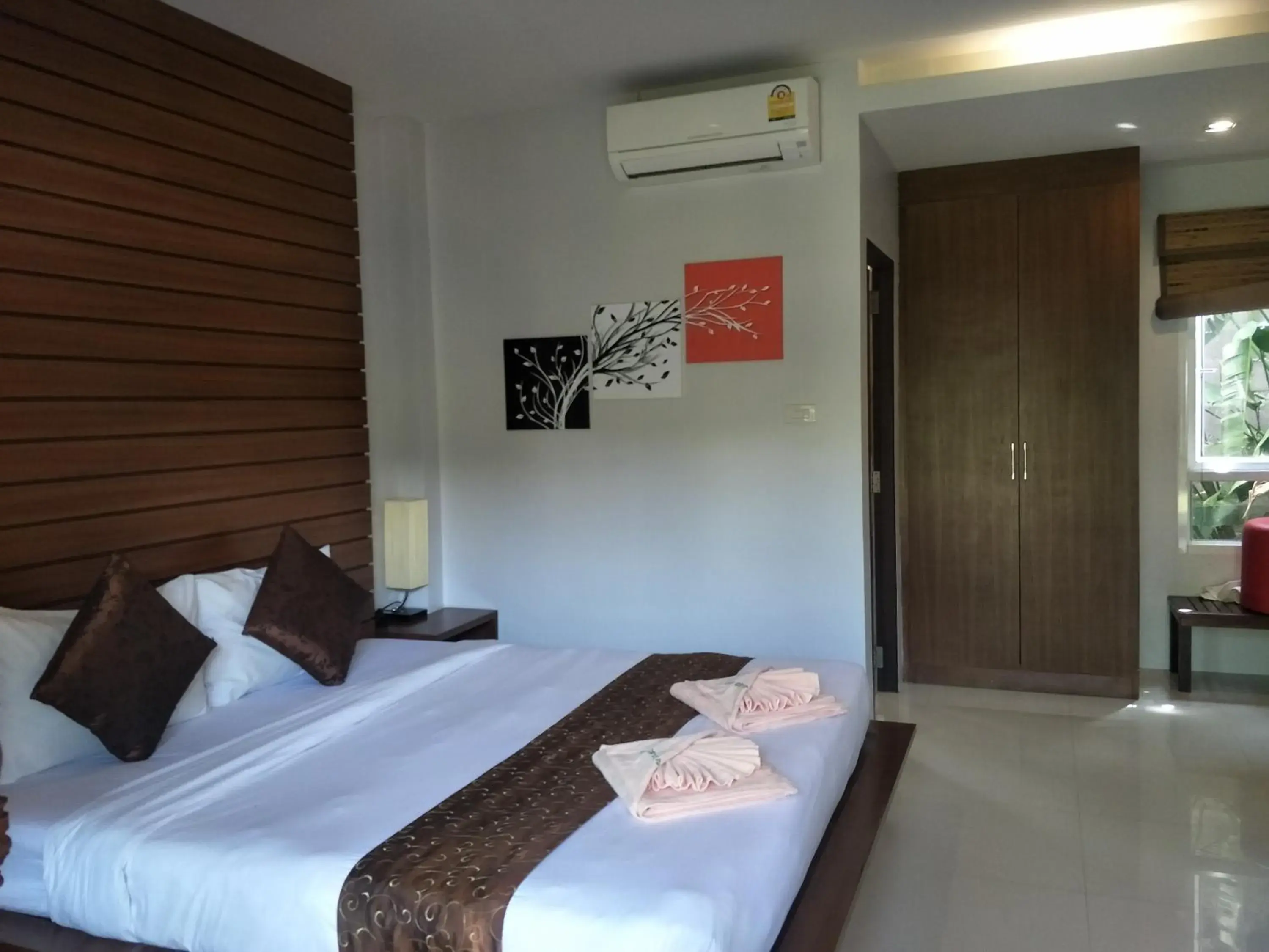 Bedroom, Bed in Lanta Intanin Resort - SHA Extra Plus