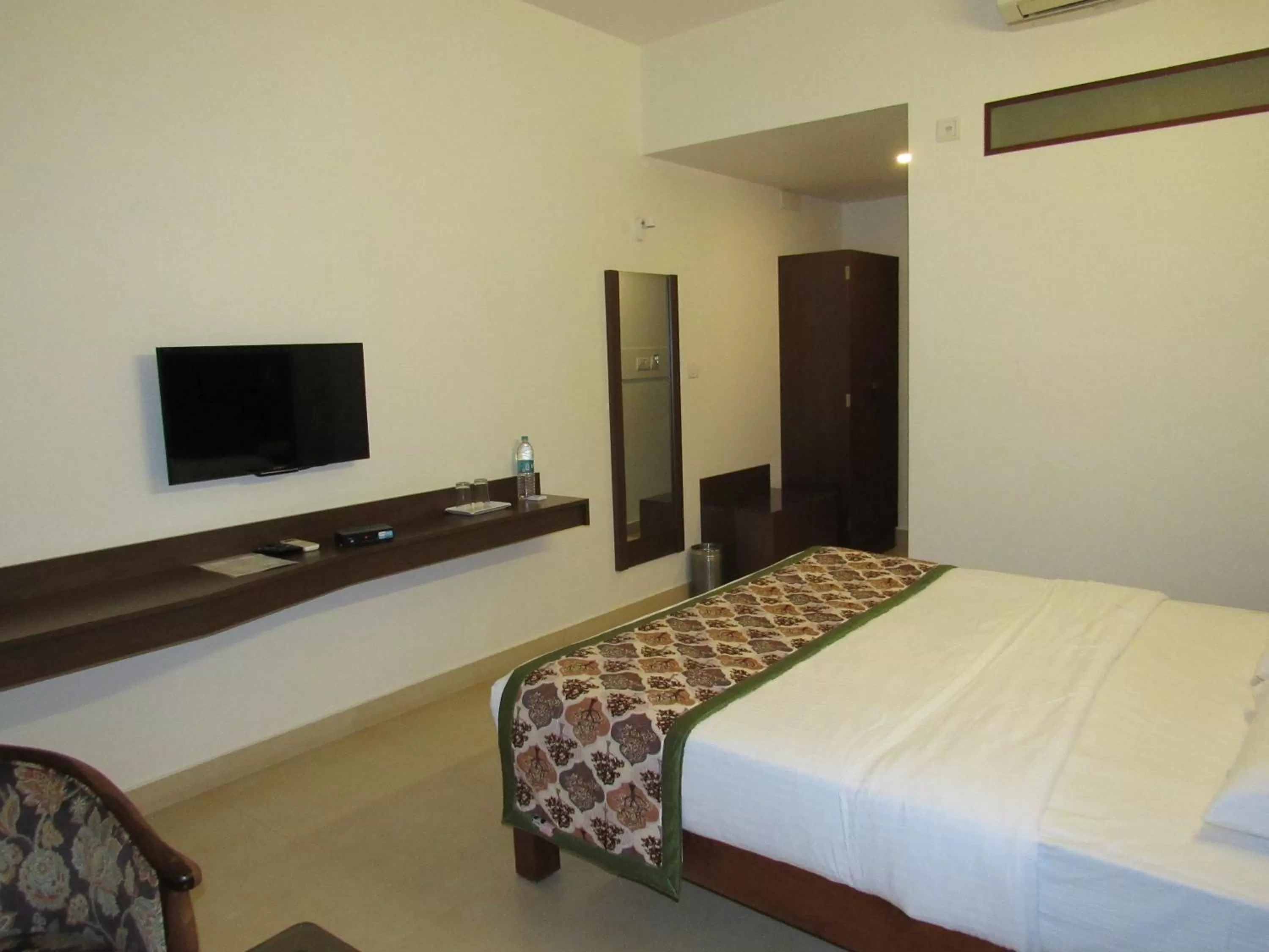 Bed in Palguni Residency