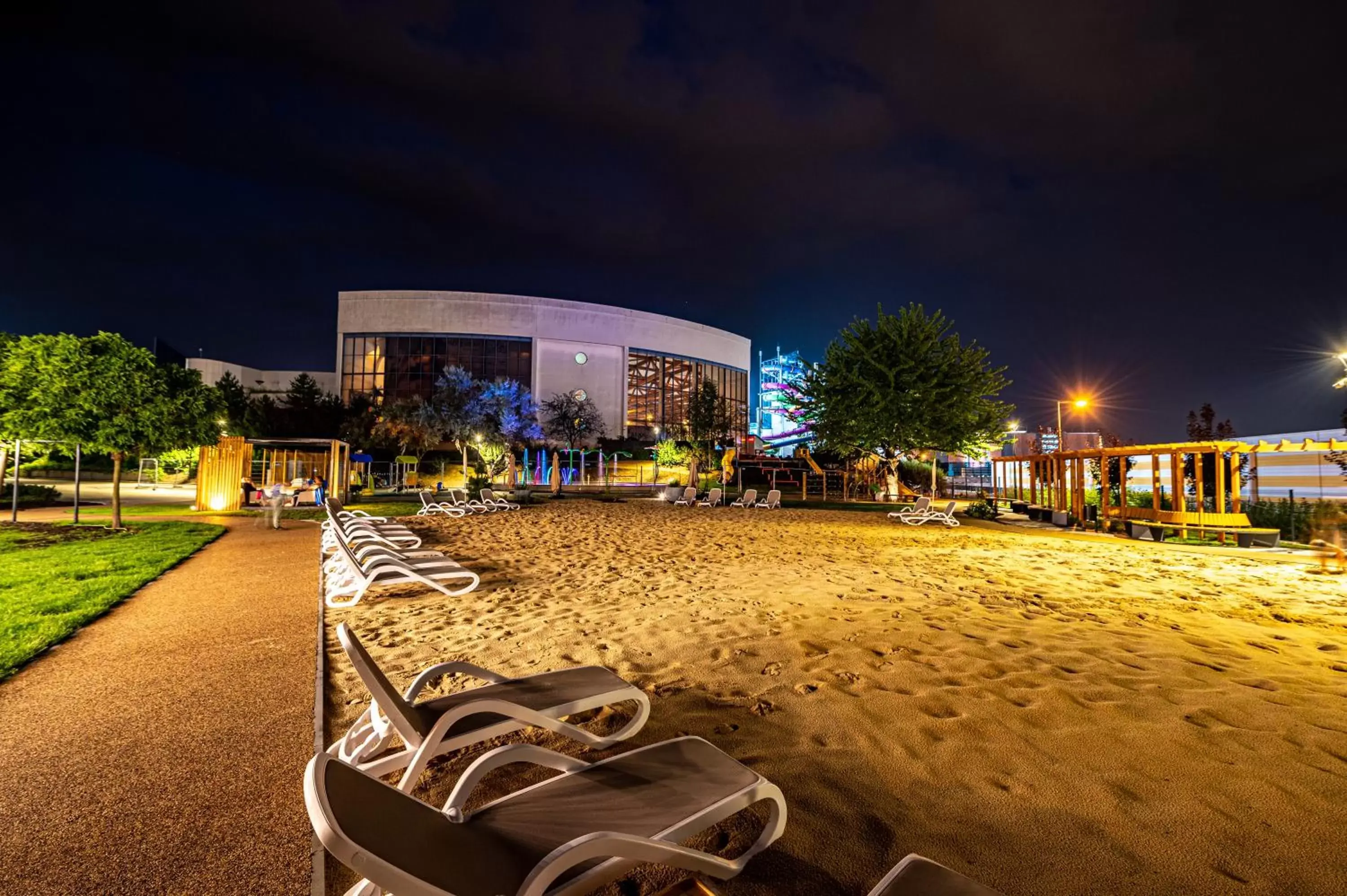 Property building in Hotel Swing Property building in Hotel Swing