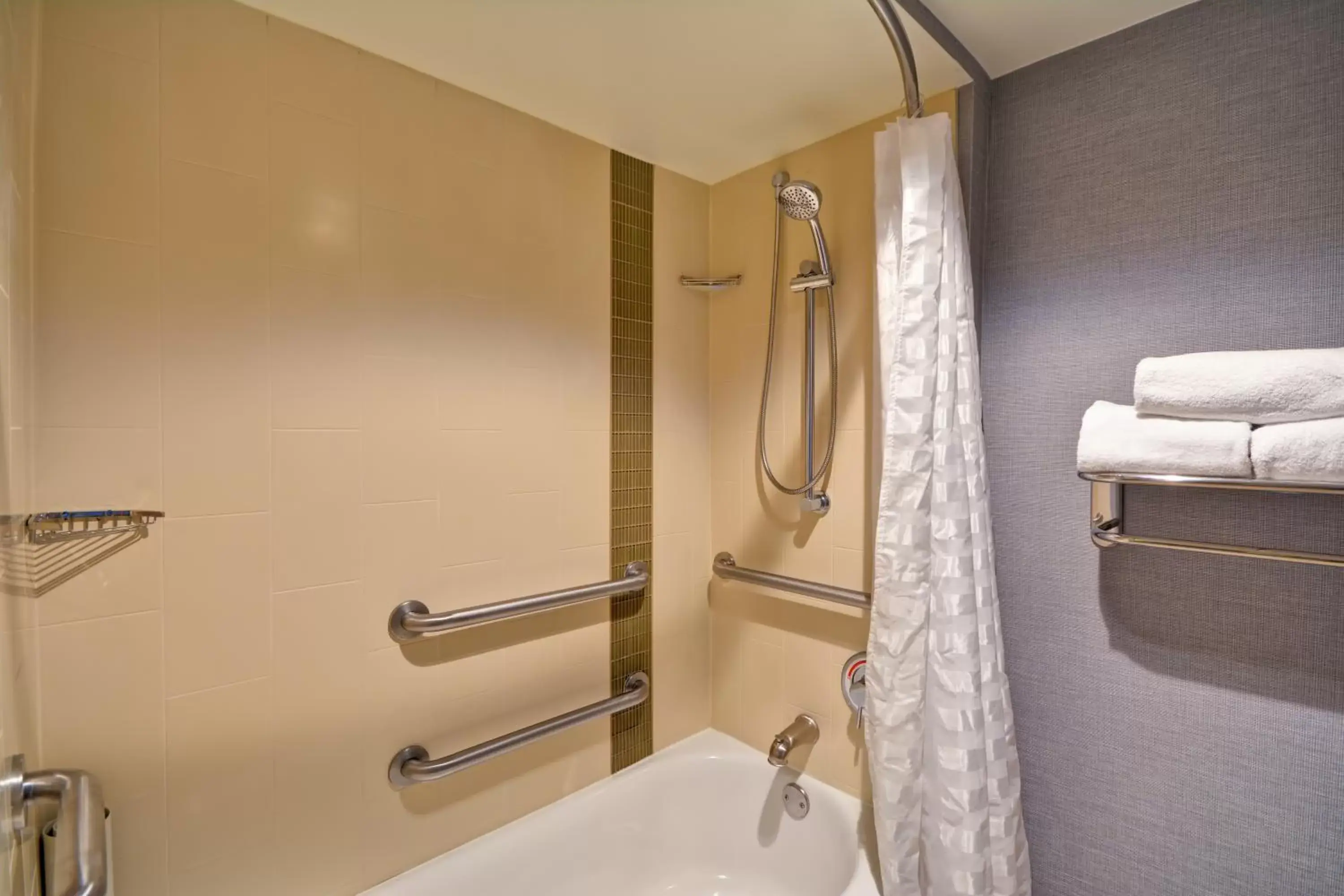 King Room with Sofa Bed and Accessible Tub - Disability Access in Hyatt Place Baton Rouge/I-10