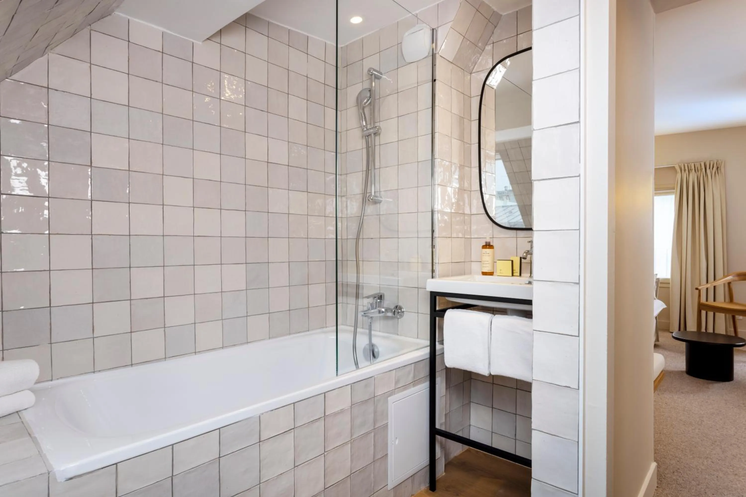 Bathroom in Hôtel Joe M