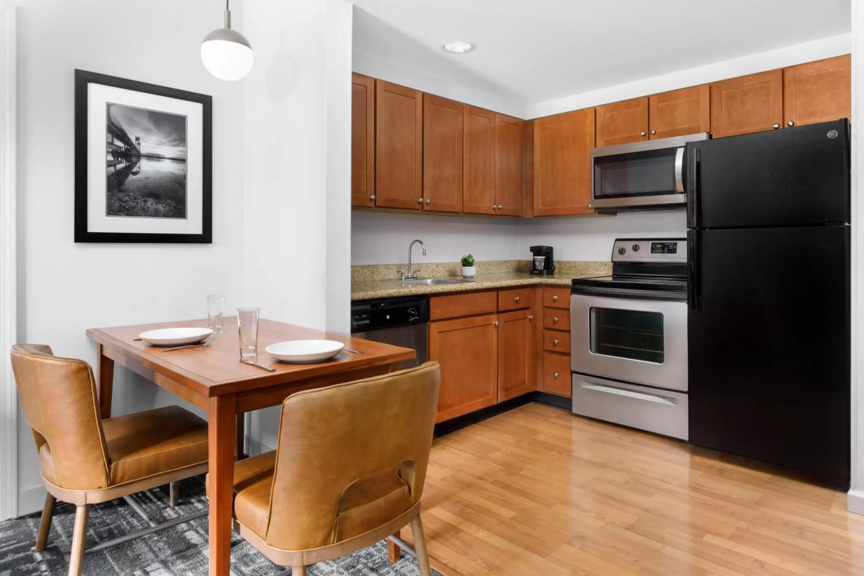 Kitchen or kitchenette, Kitchen/Kitchenette in Homewood Suites by Hilton Portsmouth