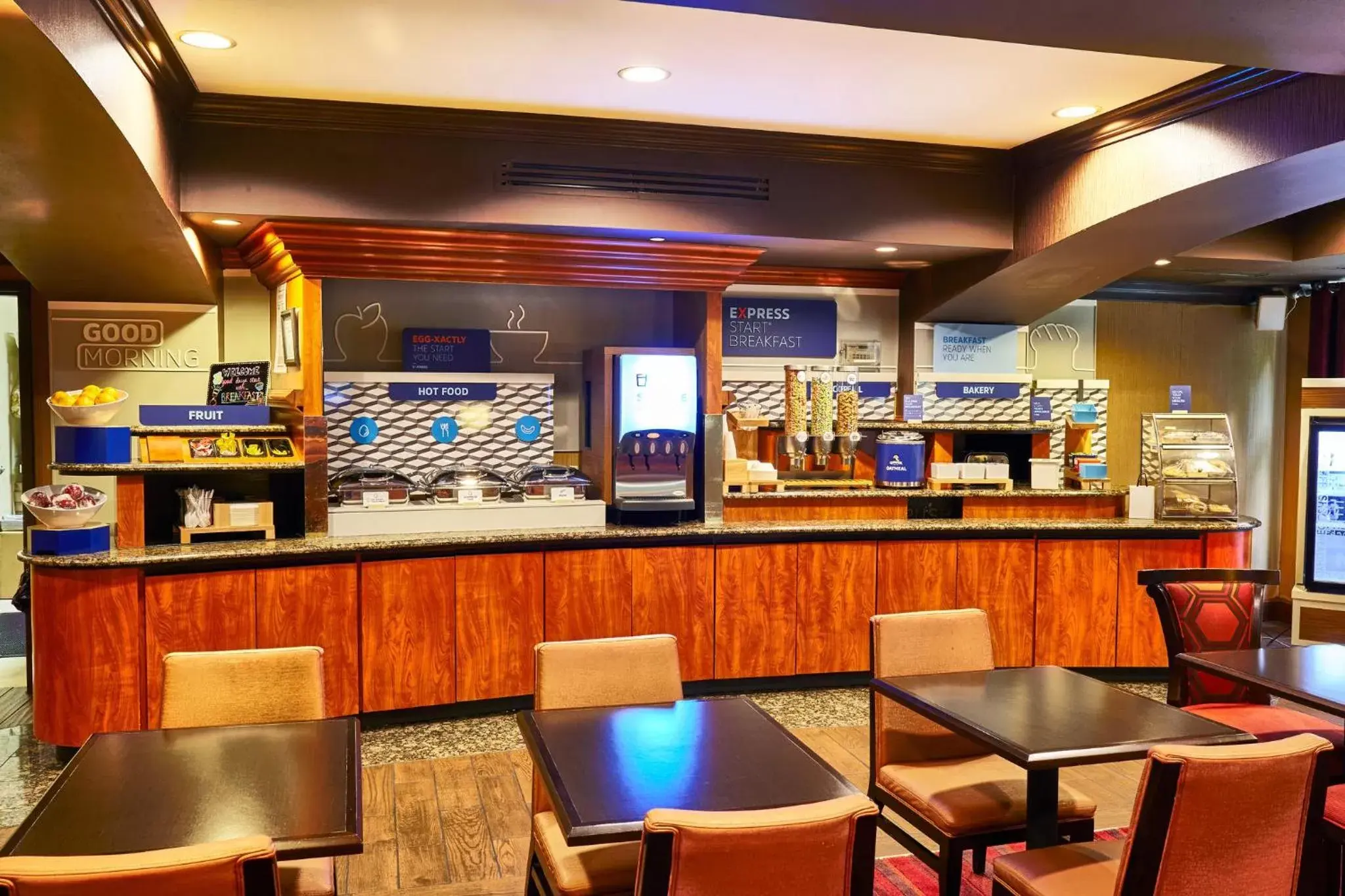 Breakfast, Restaurant/Places to Eat in Holiday Inn Express Hotel & Suites Vineland Millville, an IHG Hotel