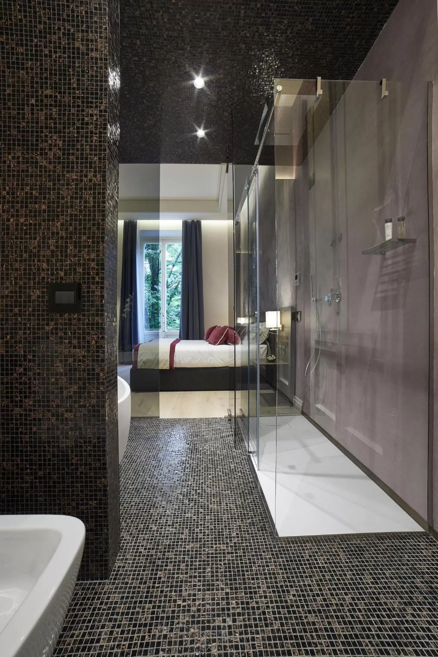 Shower in Messori Suites