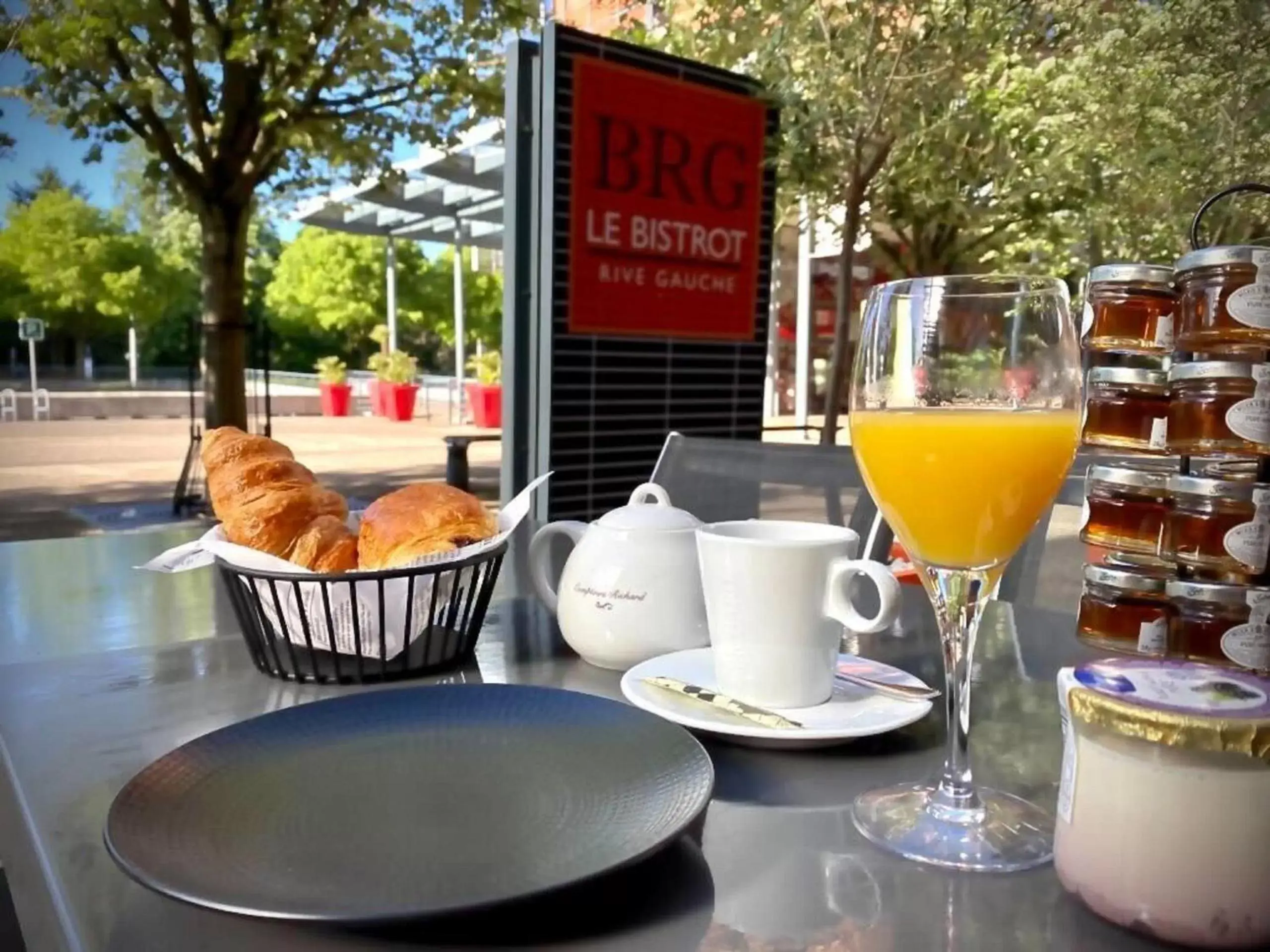 Breakfast in Crowne Plaza Lyon Parc de la Tête d'Or