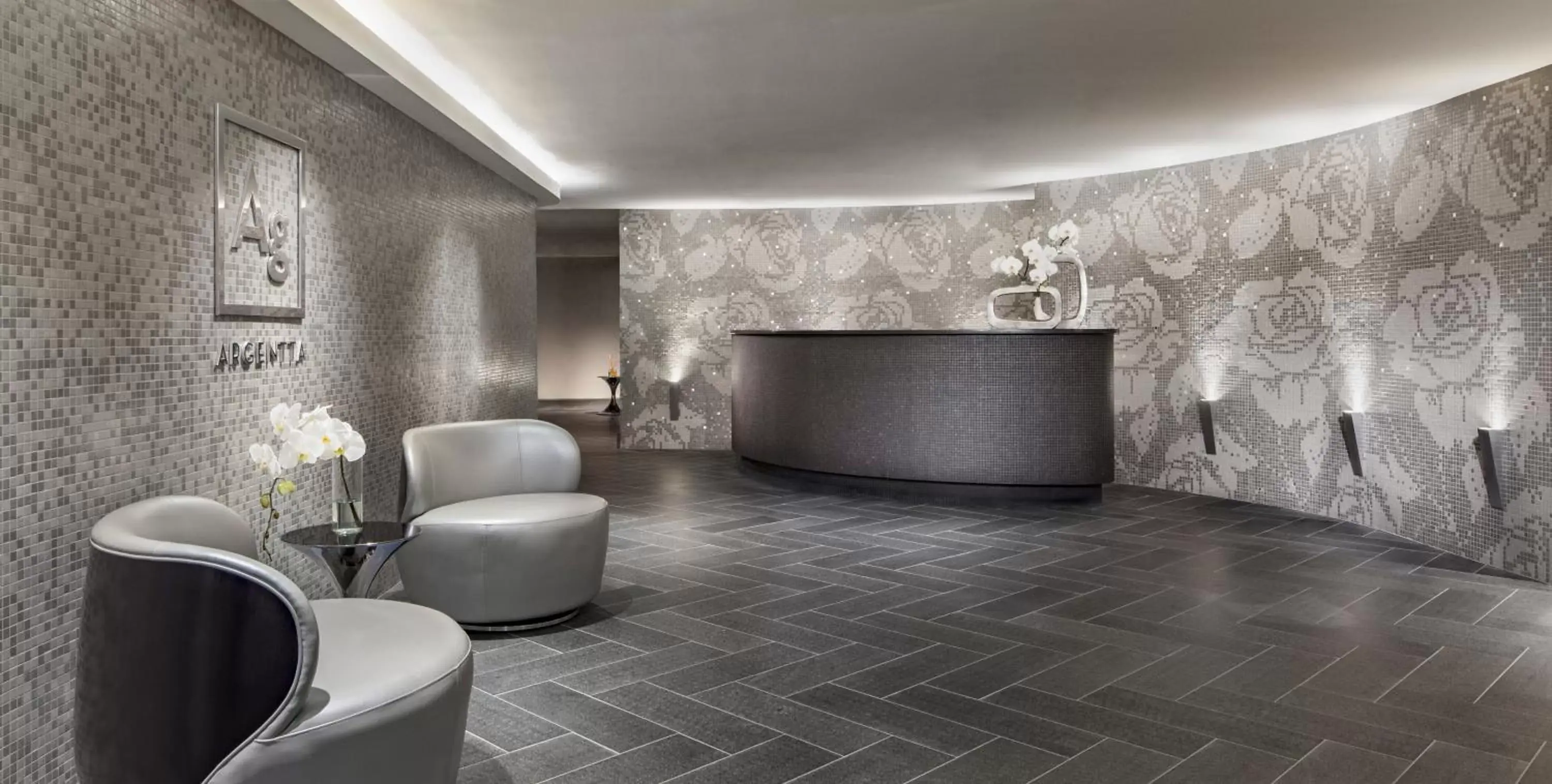 Spa and wellness centre/facilities, Bathroom in The Watergate Hotel Georgetown