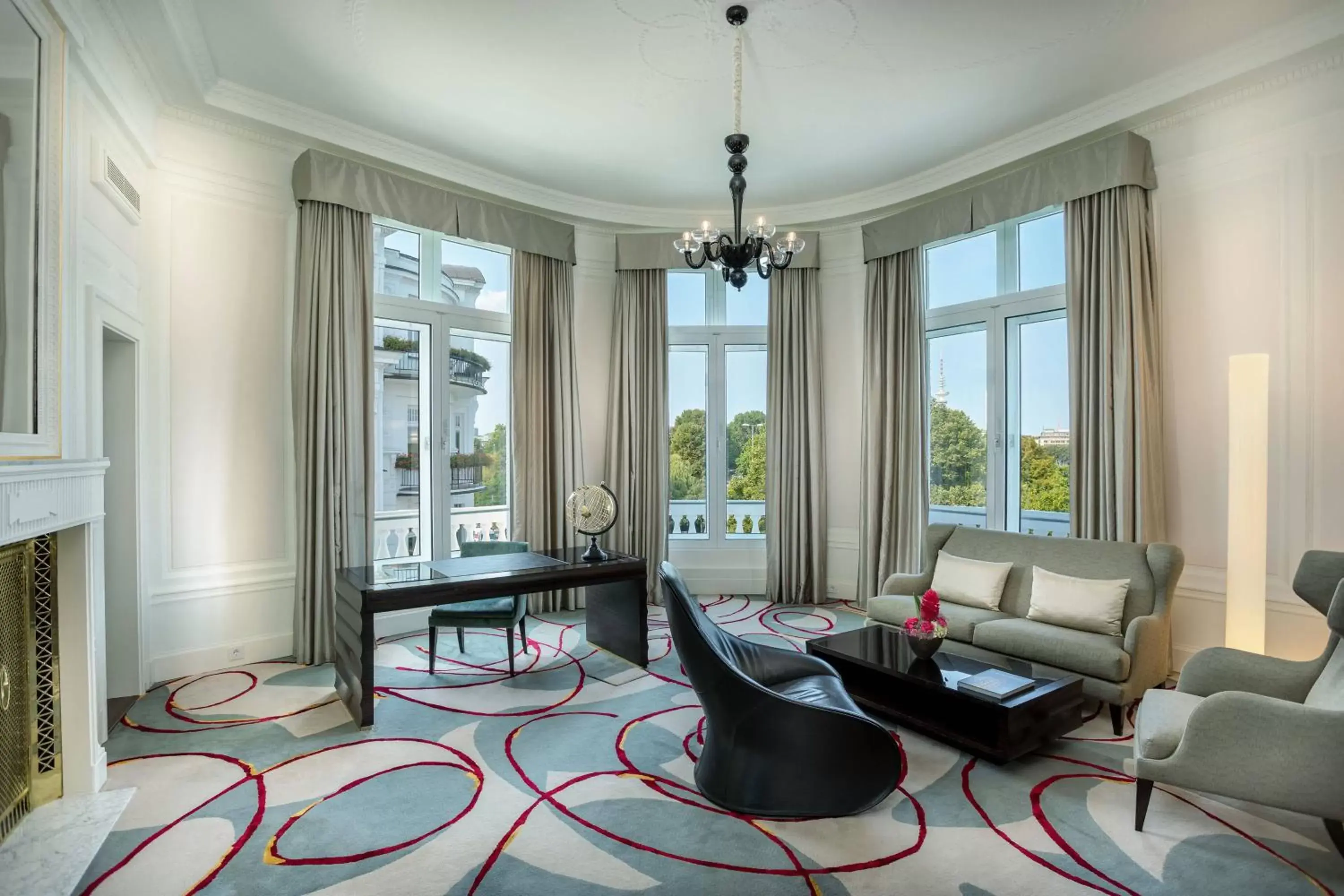 Living room, Seating Area in Hotel Atlantic Hamburg, Autograph Collection