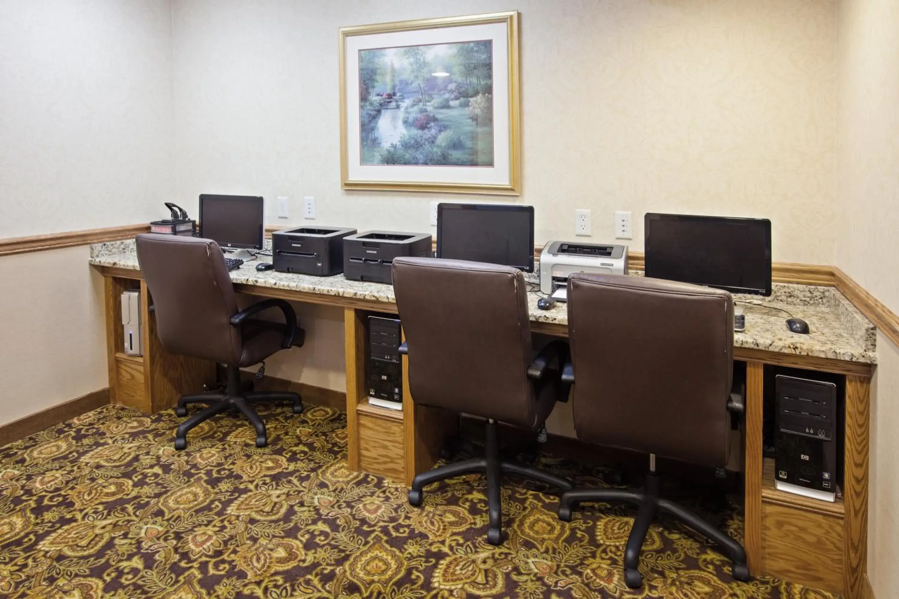 Business facilities, Business Area/Conference Room in Quality Inn & Suites