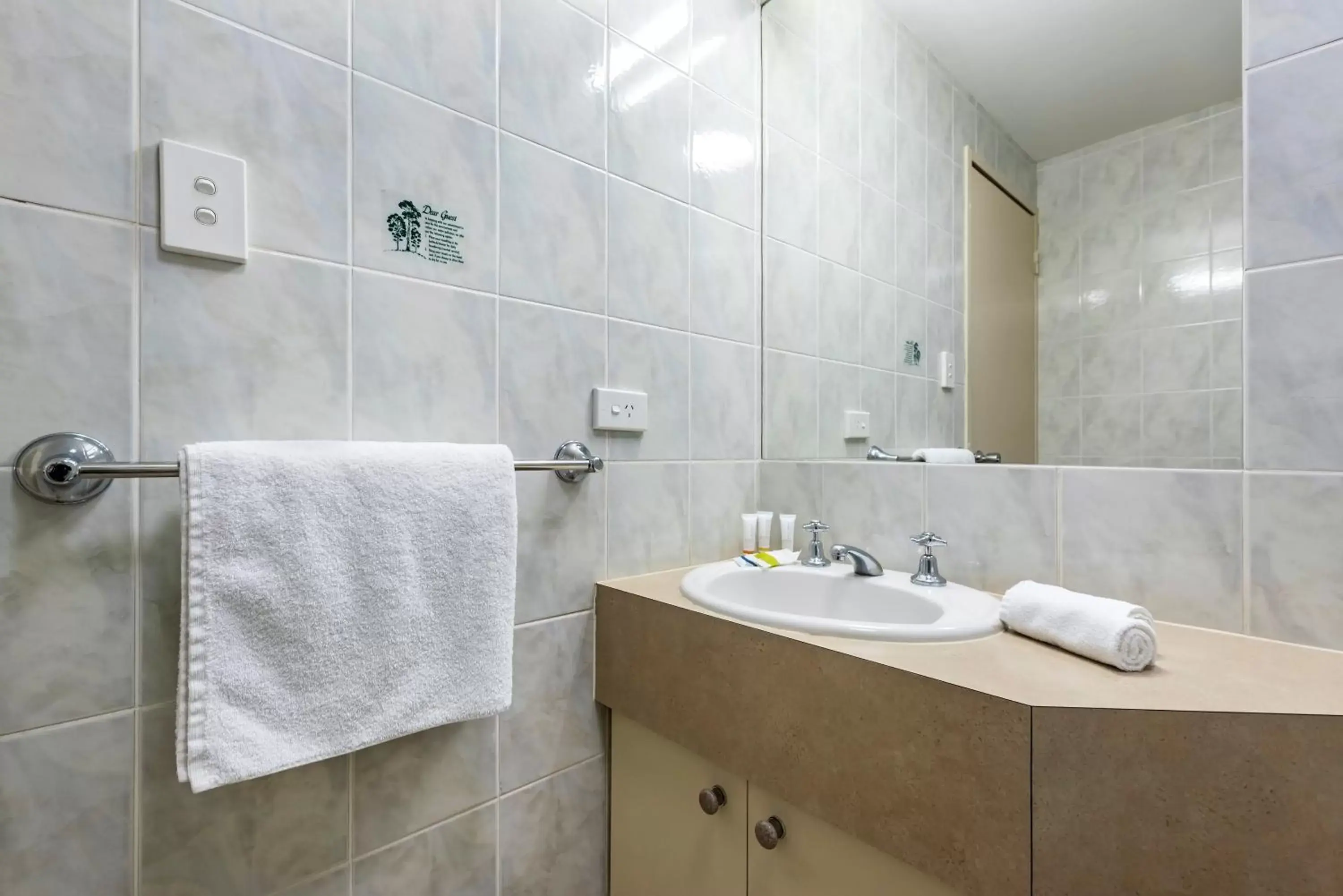 Bathroom in Comfort Inn & Suites Goodearth Perth