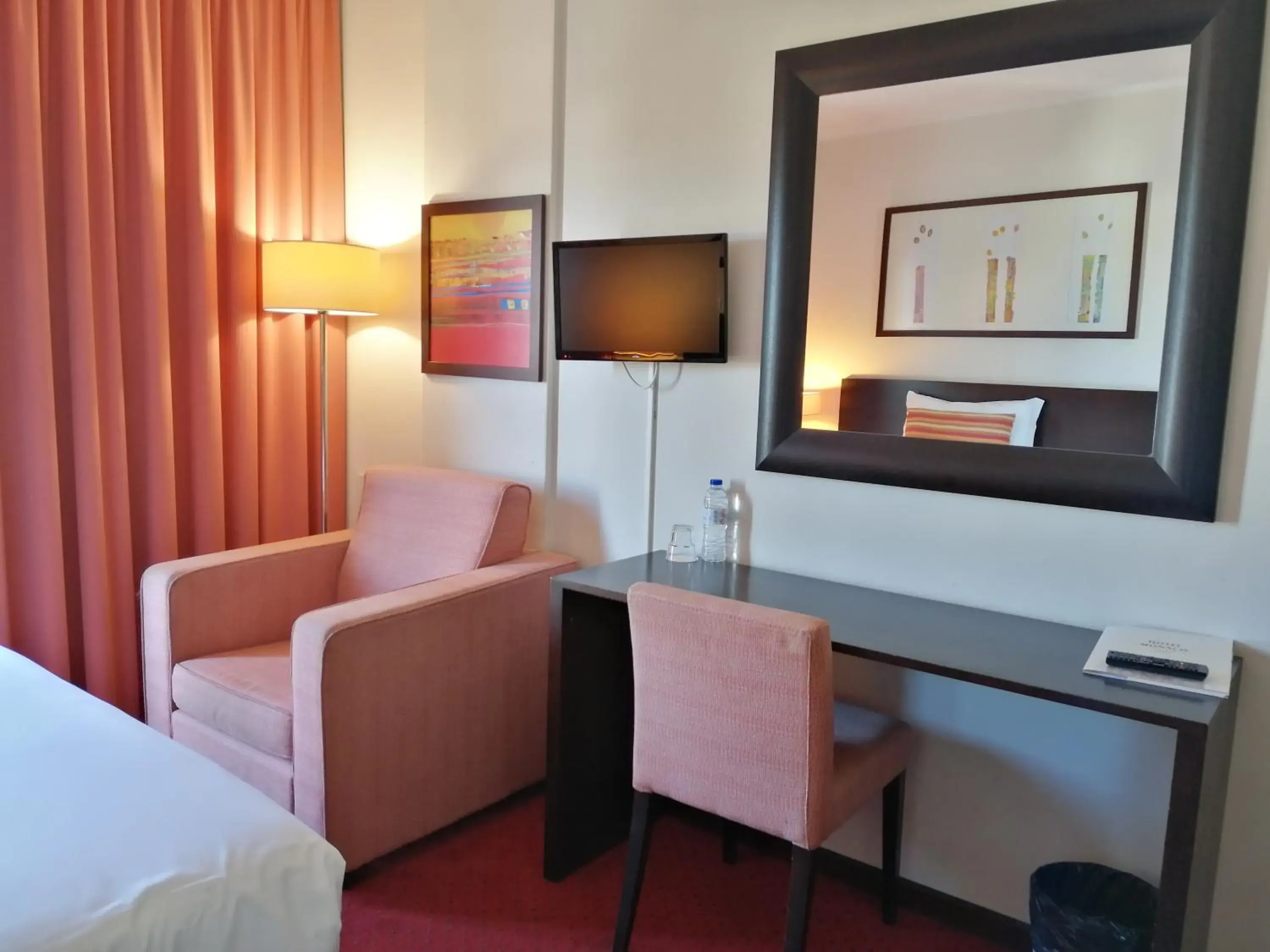 TV/Entertainment Center in Hotel Monaco