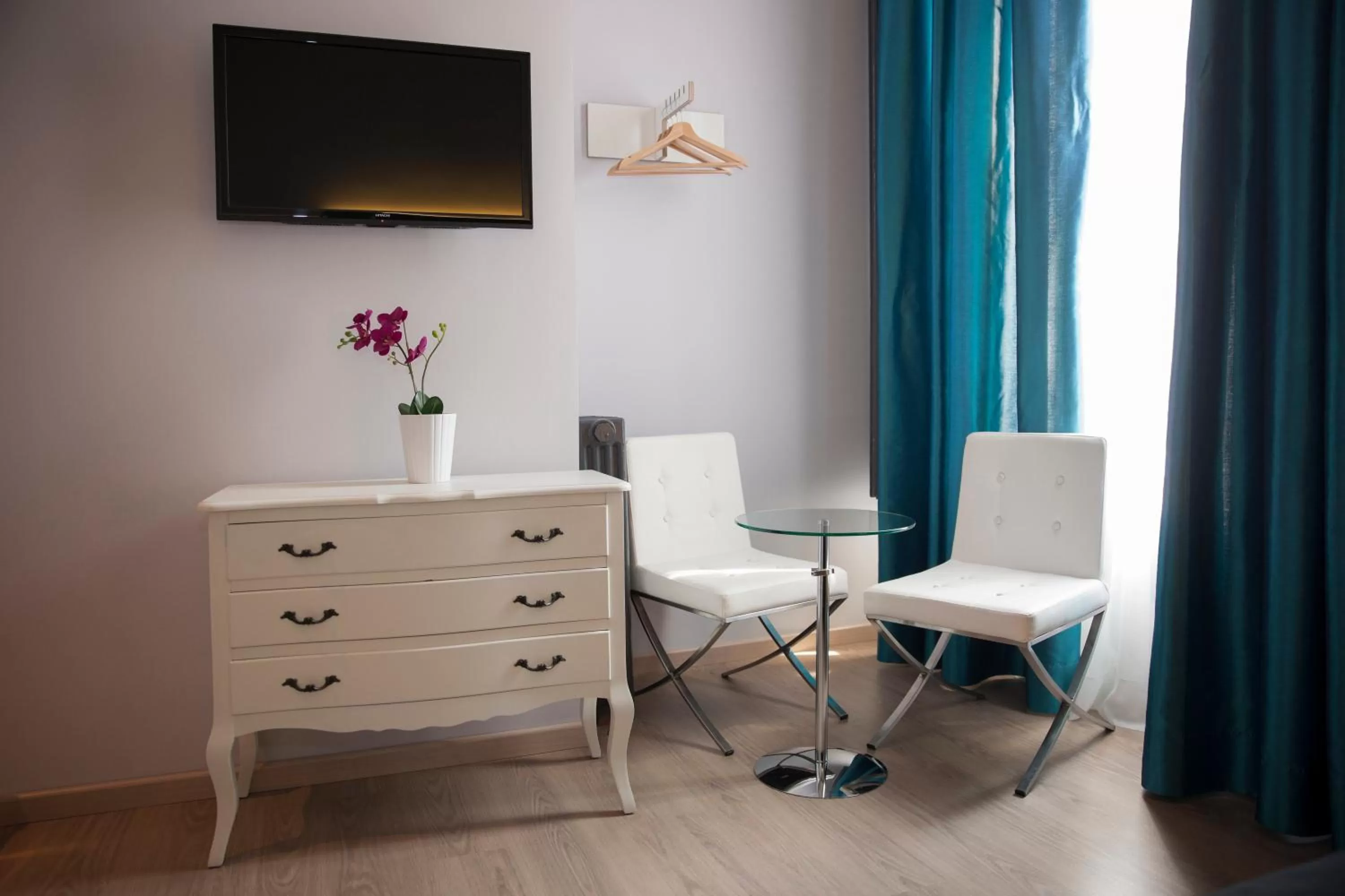 Seating area in Umma Barcelona B&B Boutique