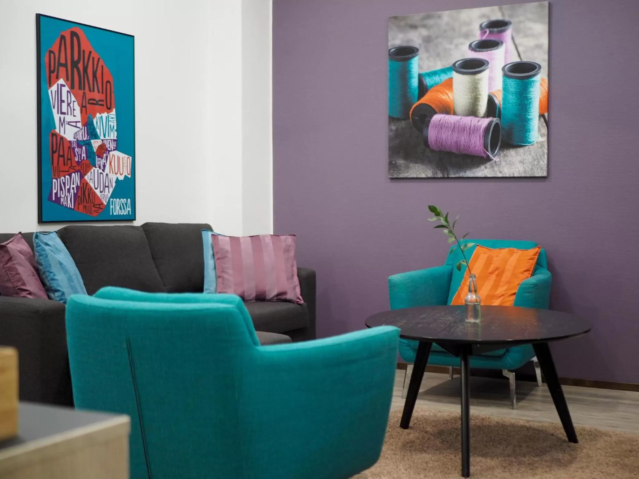 Seating area in Hotel Fabrik Forssa