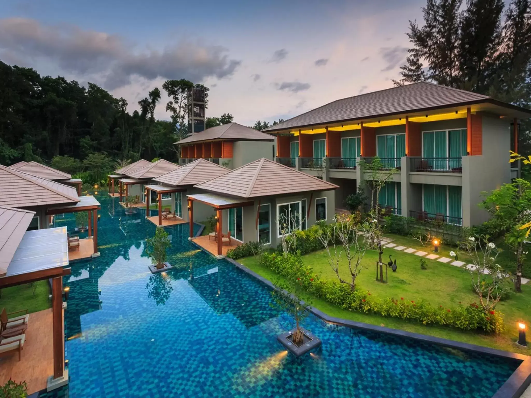 Pool view in Khaolak Forest Resort Pool view in Khaolak Forest Resort