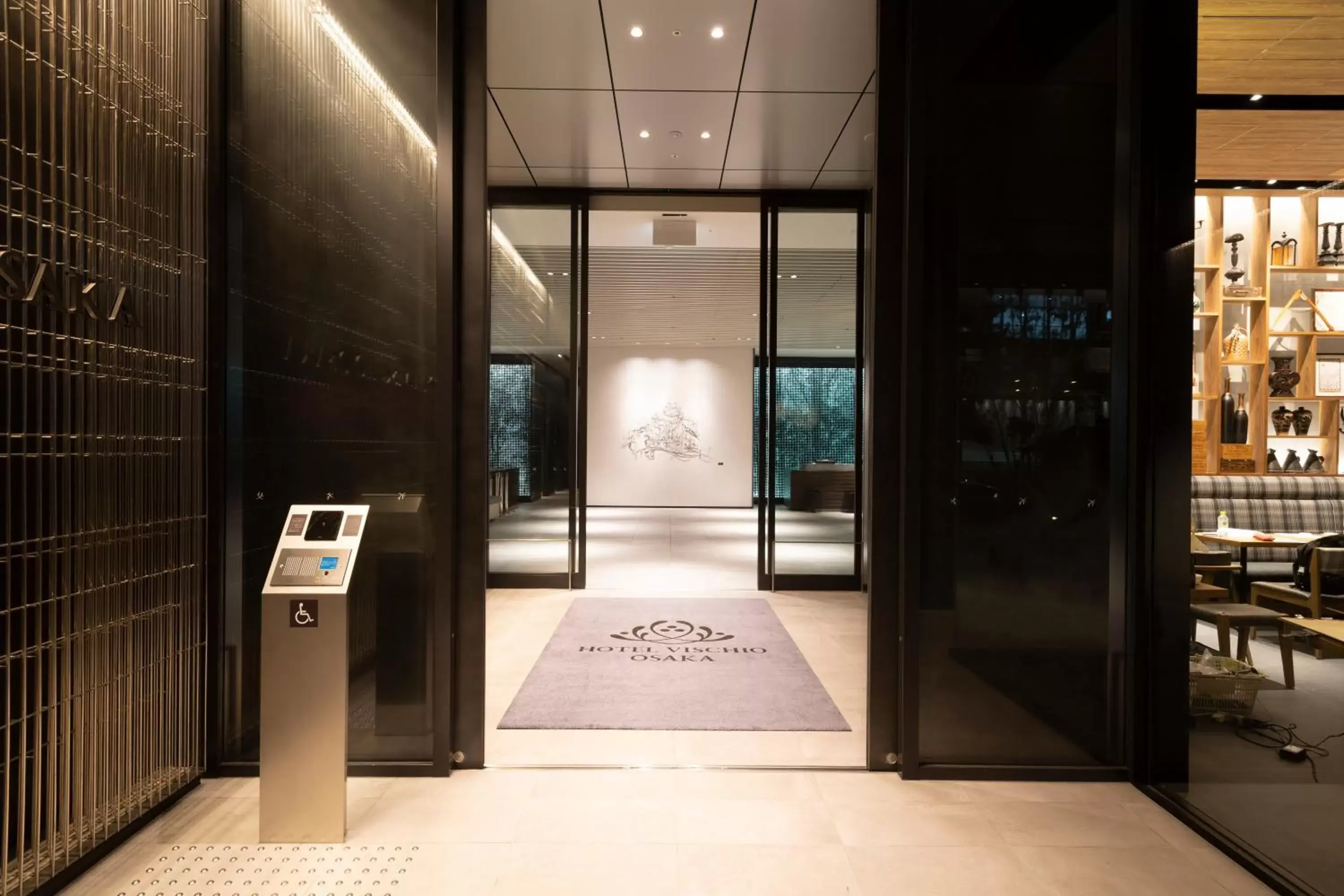 Facade/entrance in Hotel Vischio Osaka-JR Hotel Group Facade/entrance in Hotel Vischio Osaka-JR Hotel Group
