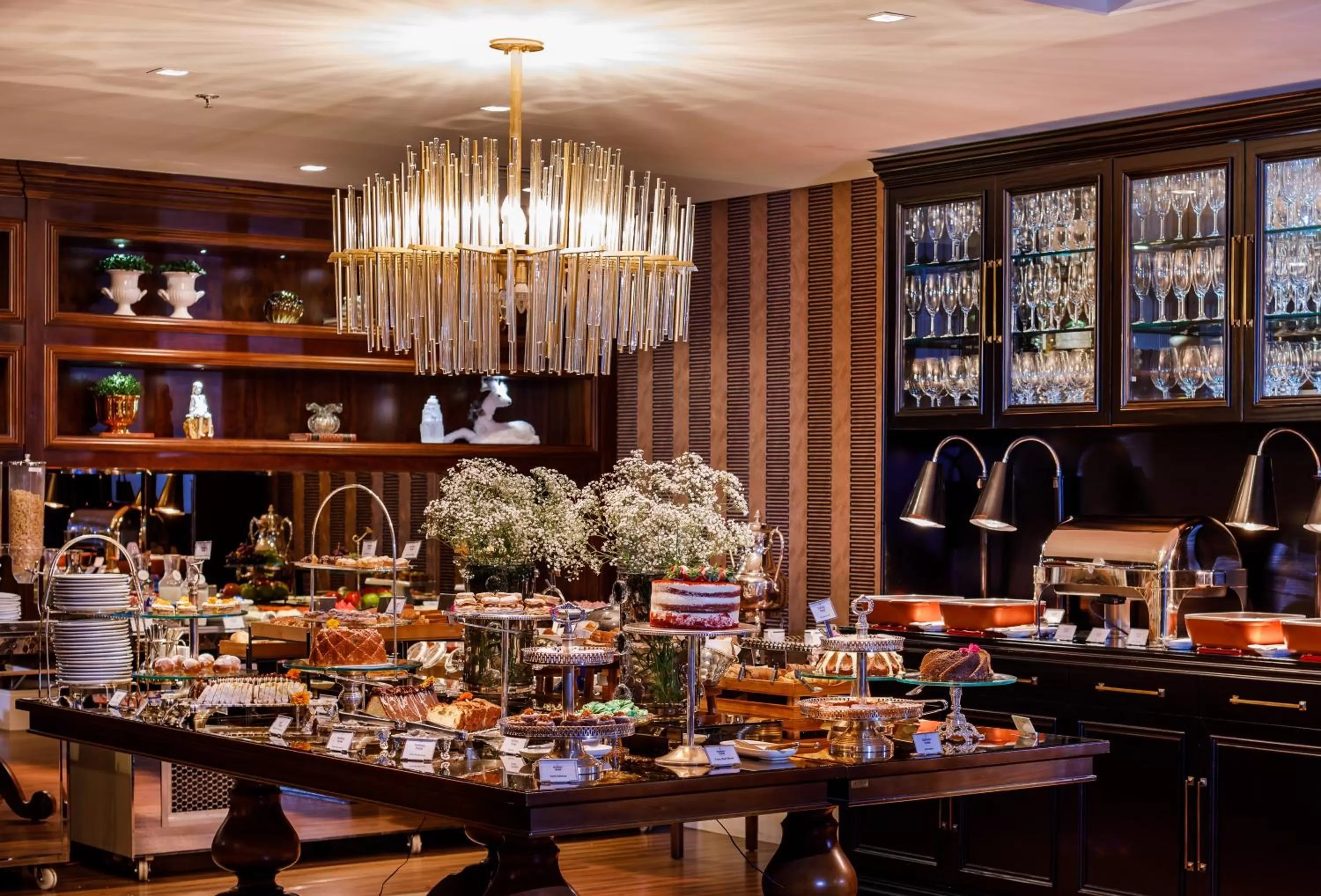 Food and drinks in Sofistic Hotel