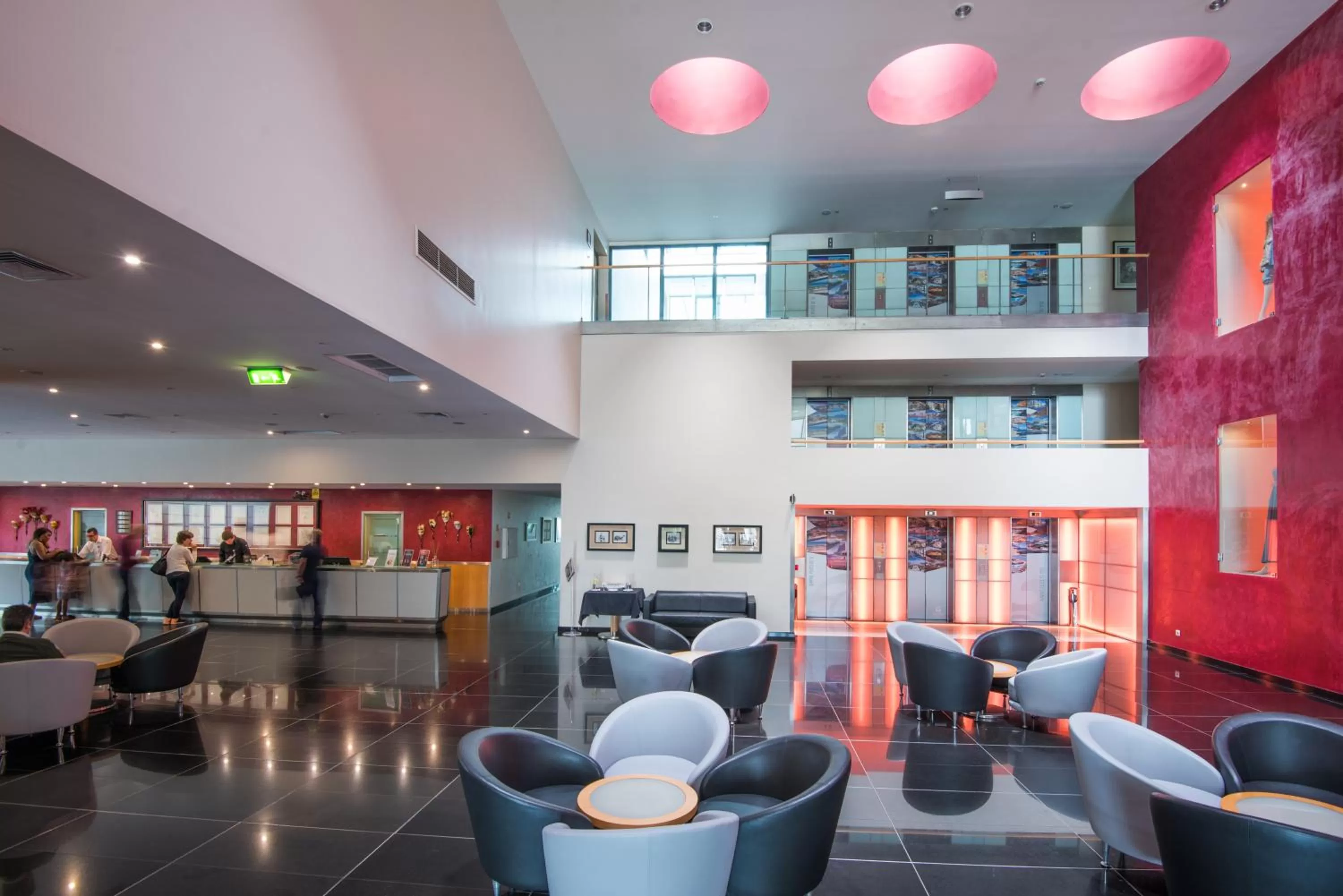 Lobby or reception in Vila Gale Opera