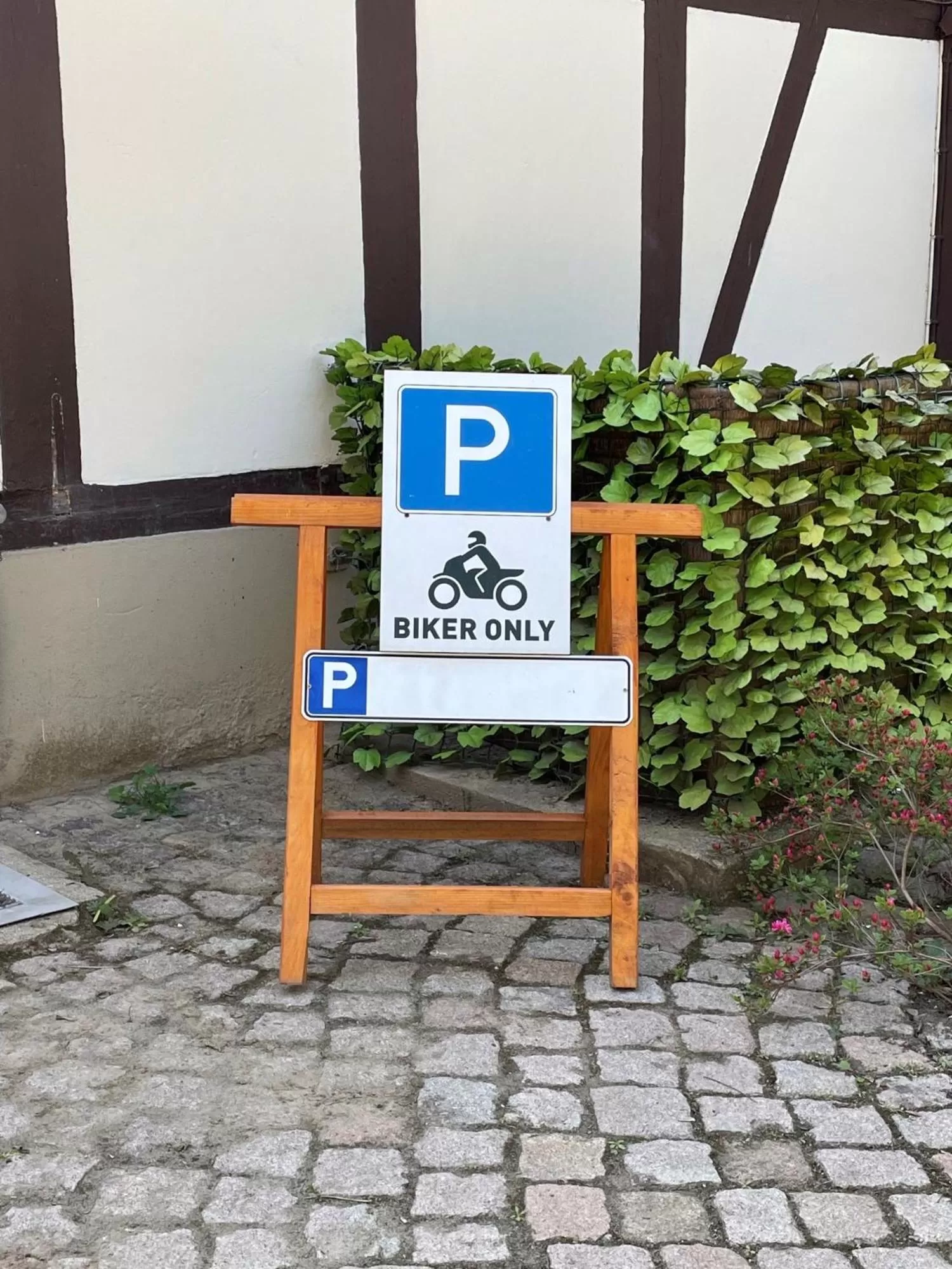 Property building in Hotel Goldene Krone