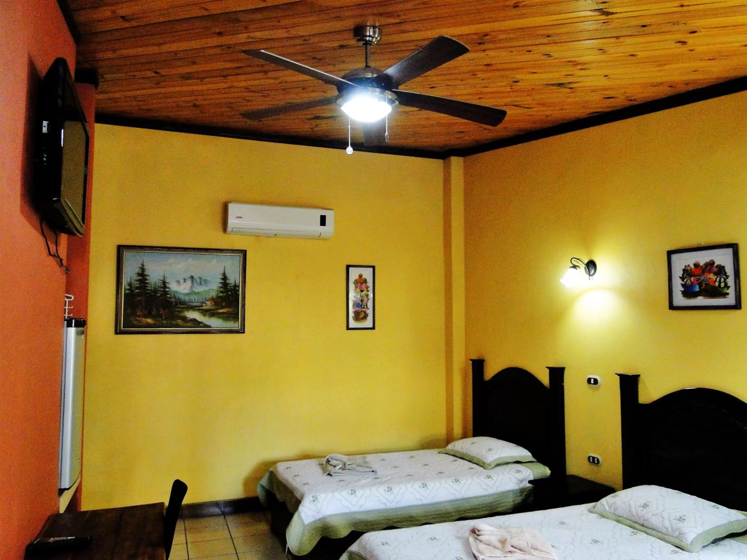 Bed in Hotel Villa Hermosa