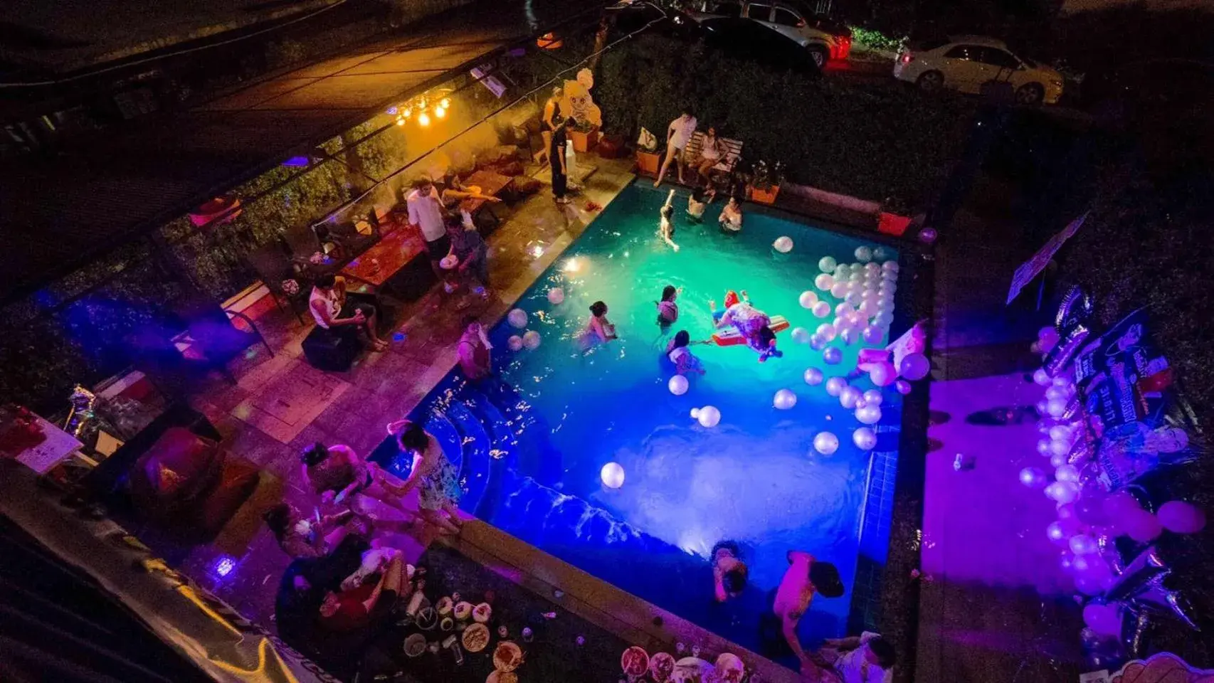 18 Bedroom Villa with Private Pool in Villa Navin 18 Bedroom Villa with Private Pool in Villa Navin