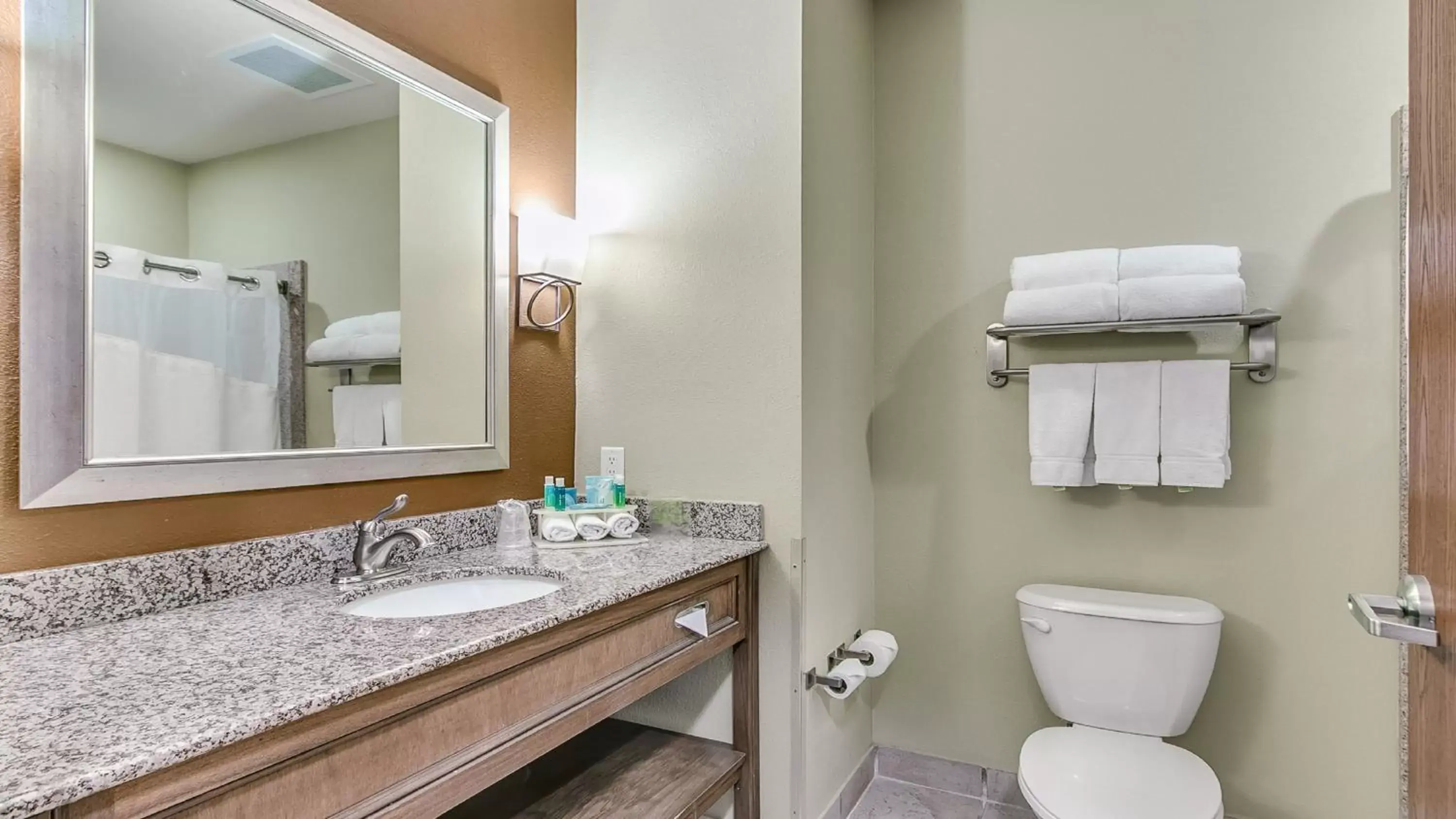 Suite with Two Queen Beds in Holiday Inn Express & Suites Lubbock Southwest – Wolfforth by IHG Suite with Two Queen Beds in Holiday Inn Express & Suites Lubbock Southwest – Wolfforth by IHG