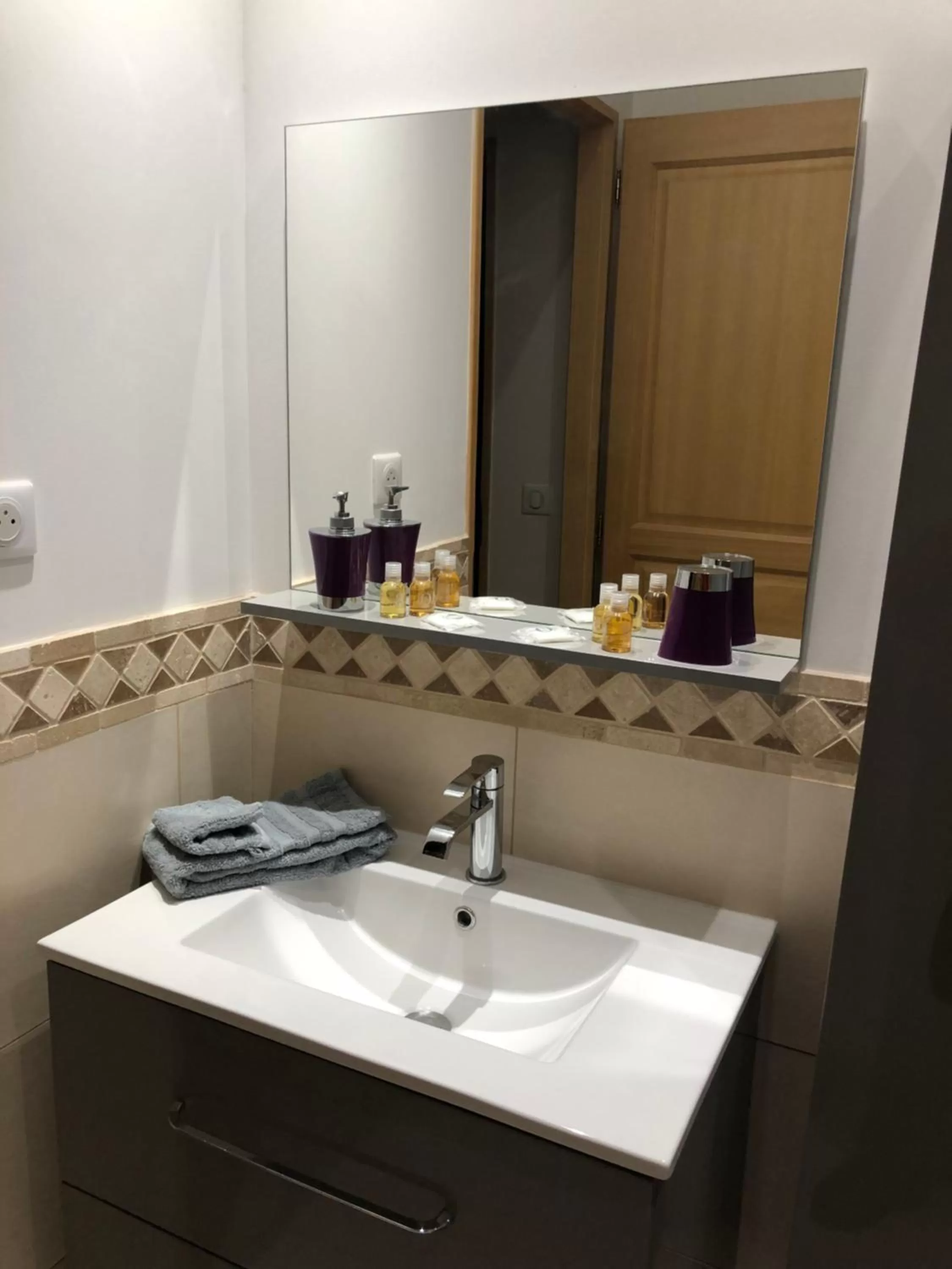 Bathroom in Ain’Time