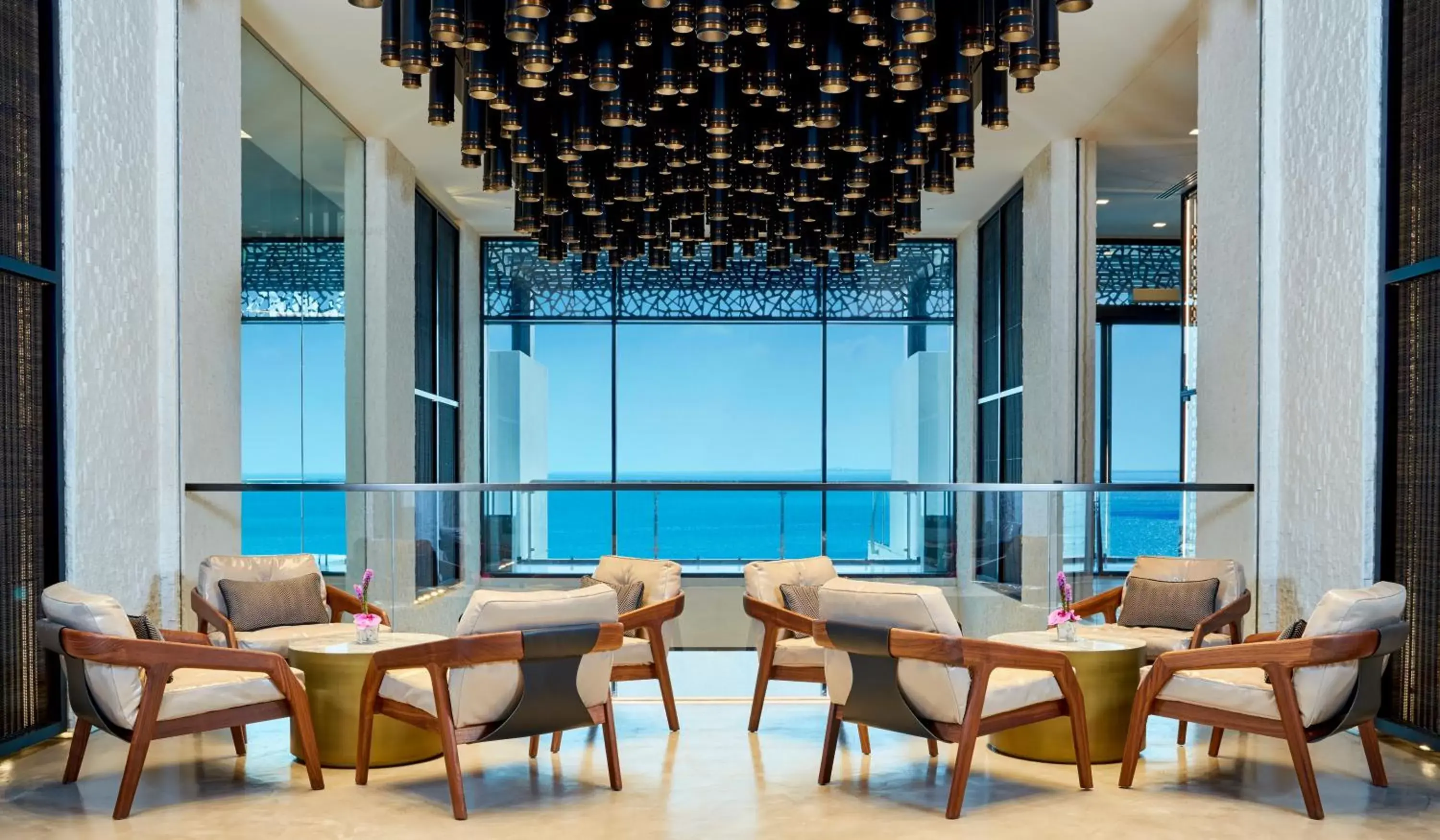 Lounge or bar, Lounge/Bar in InterContinental Doha Beach & Spa, an IHG Hotel