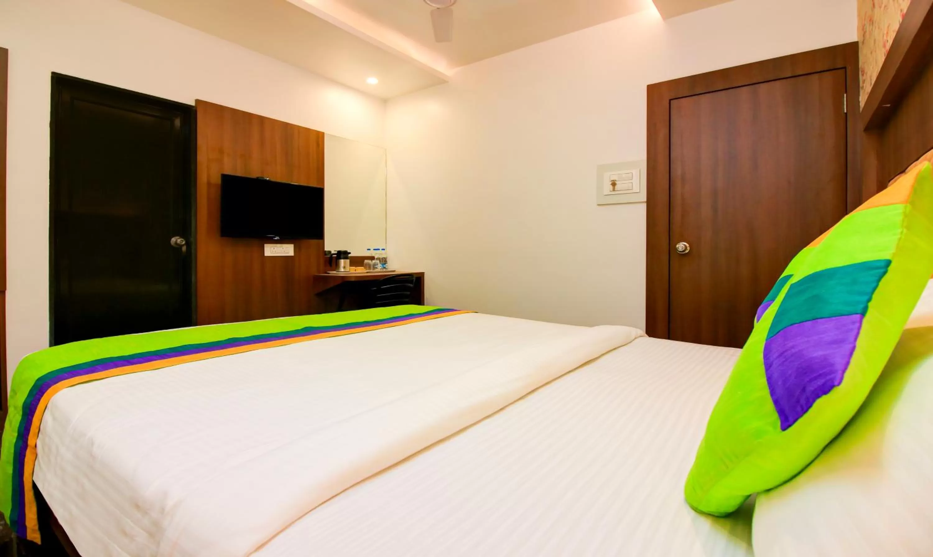 Breakfast, Bed in Treebo Arvind Residency